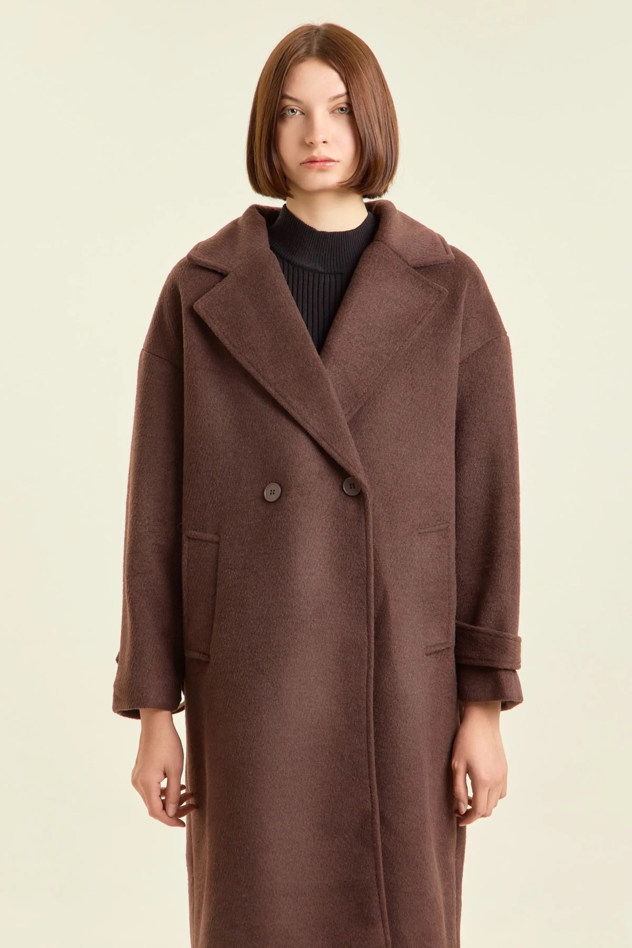 Пальто коричневый для женщин 47111-13 53