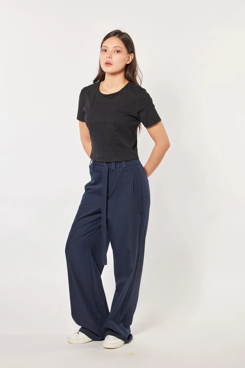 Топ черный для женщин 44218-1 46