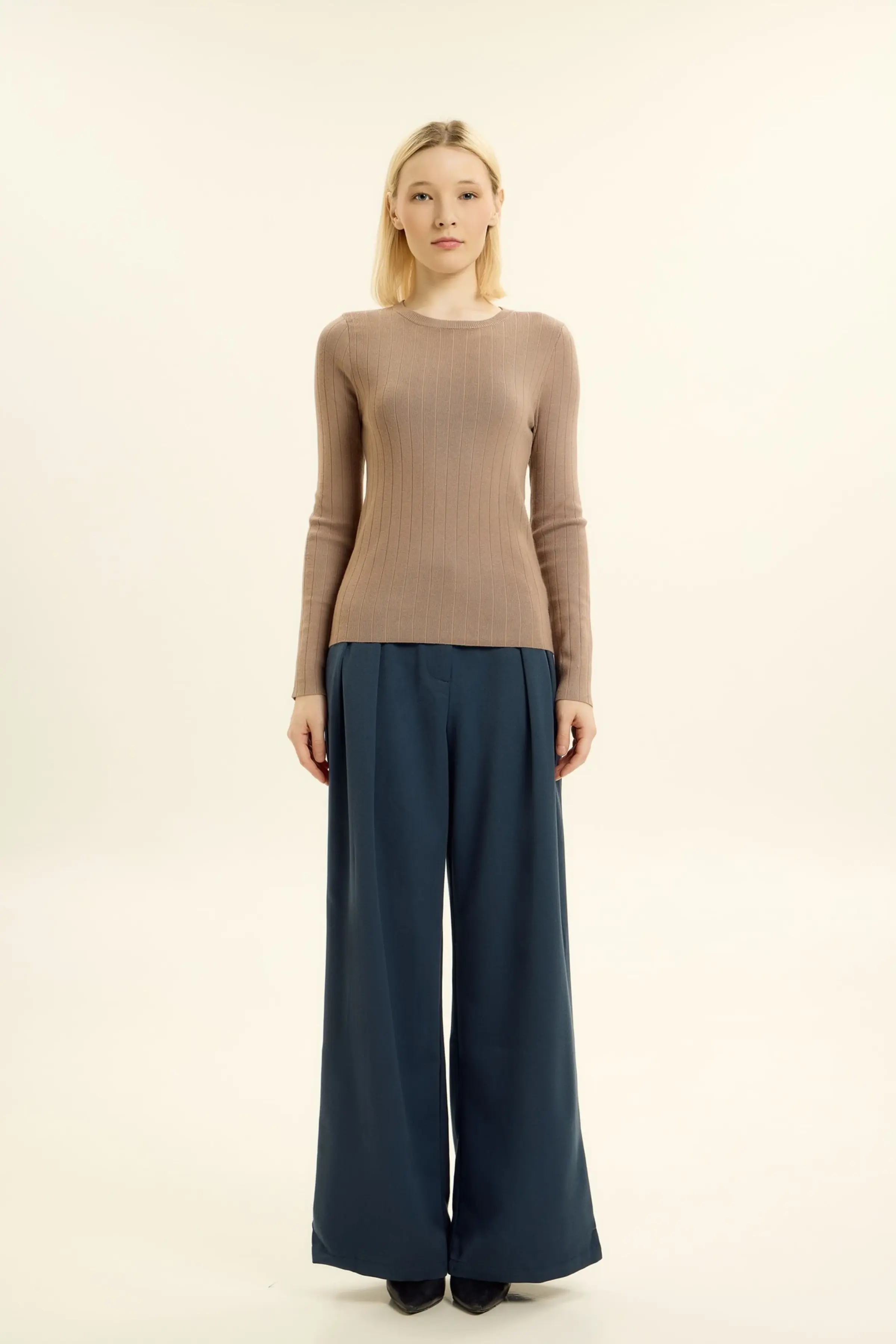 Джемпер бежевый для женщин 46245-15 60