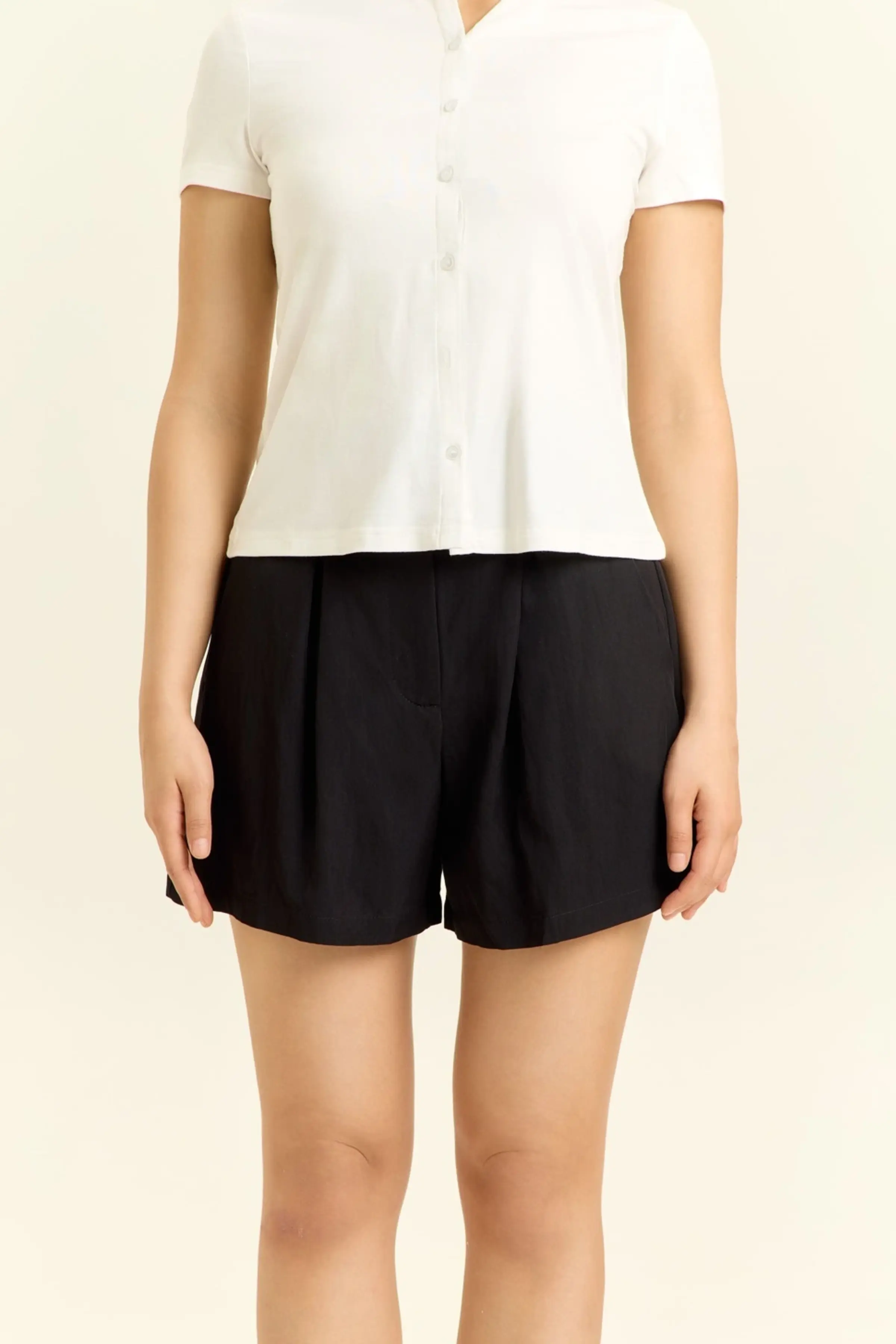 Шорты черный для женщин 45295-1 57