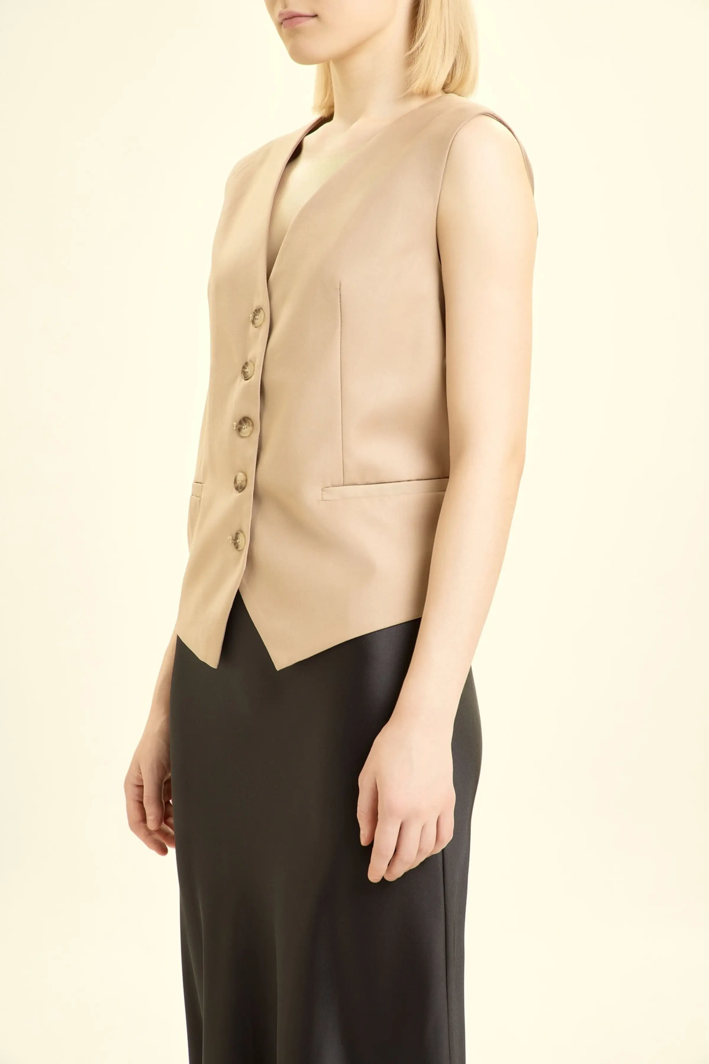 Жилетка бежевый для женщин 46135-15 68