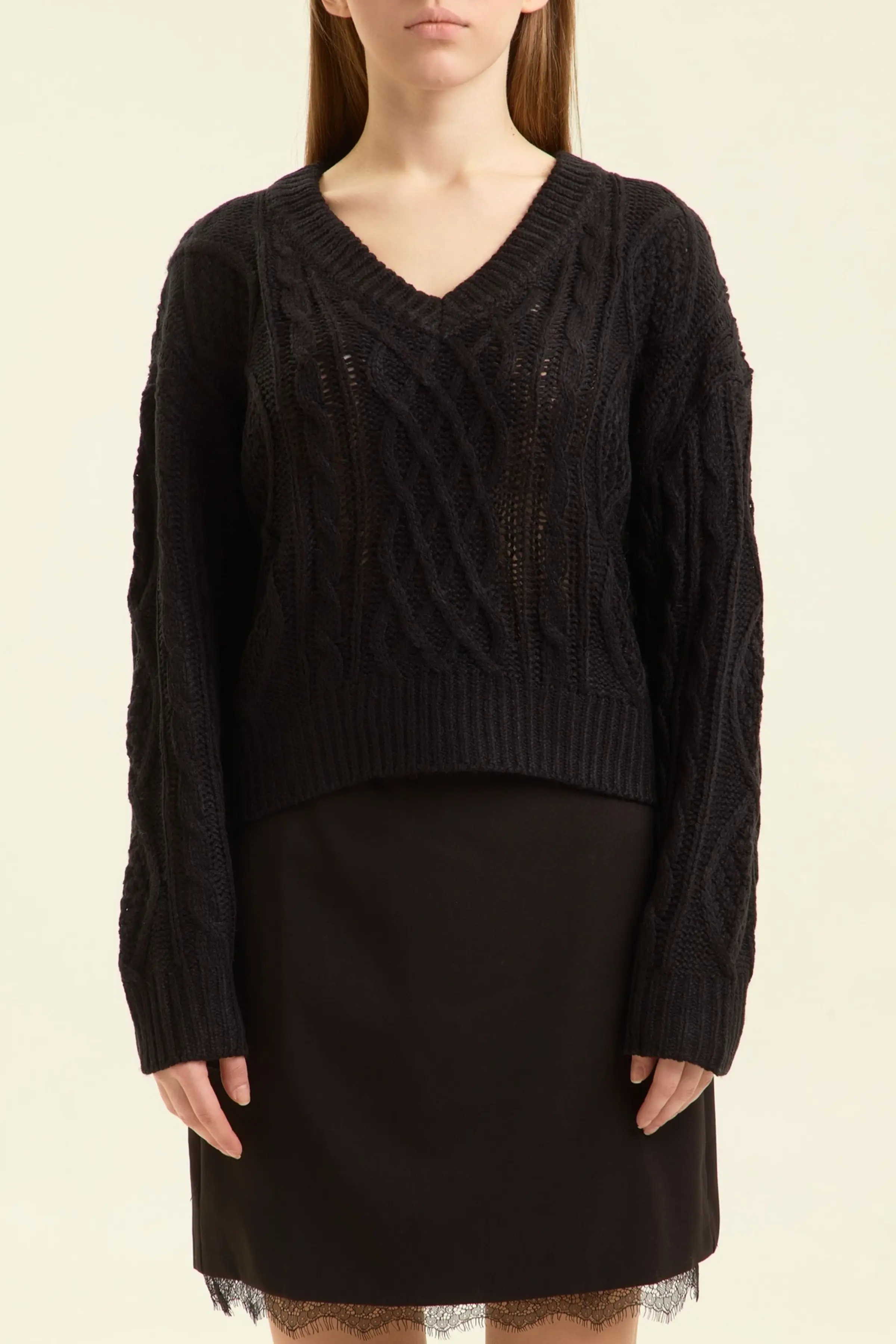 Свитер черный для женщин 47304-1 65