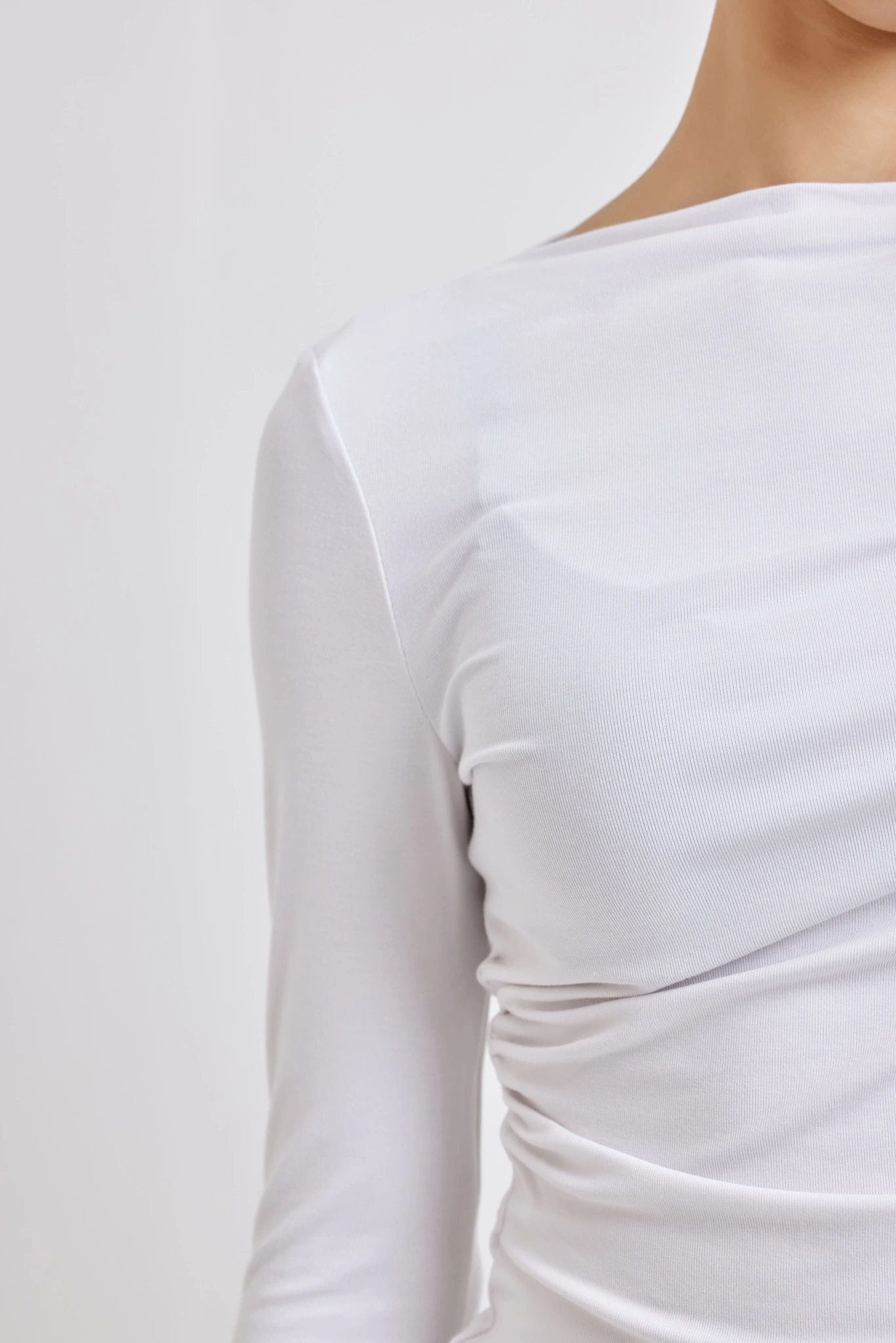 Лонгслив белый для женщин 42407U-4 59