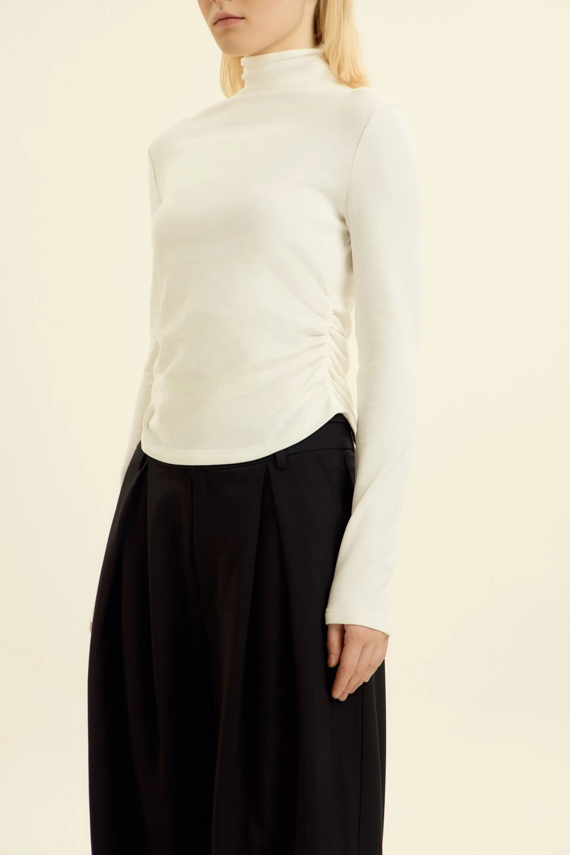 Лонгслив белый для женщин 46247-4 59