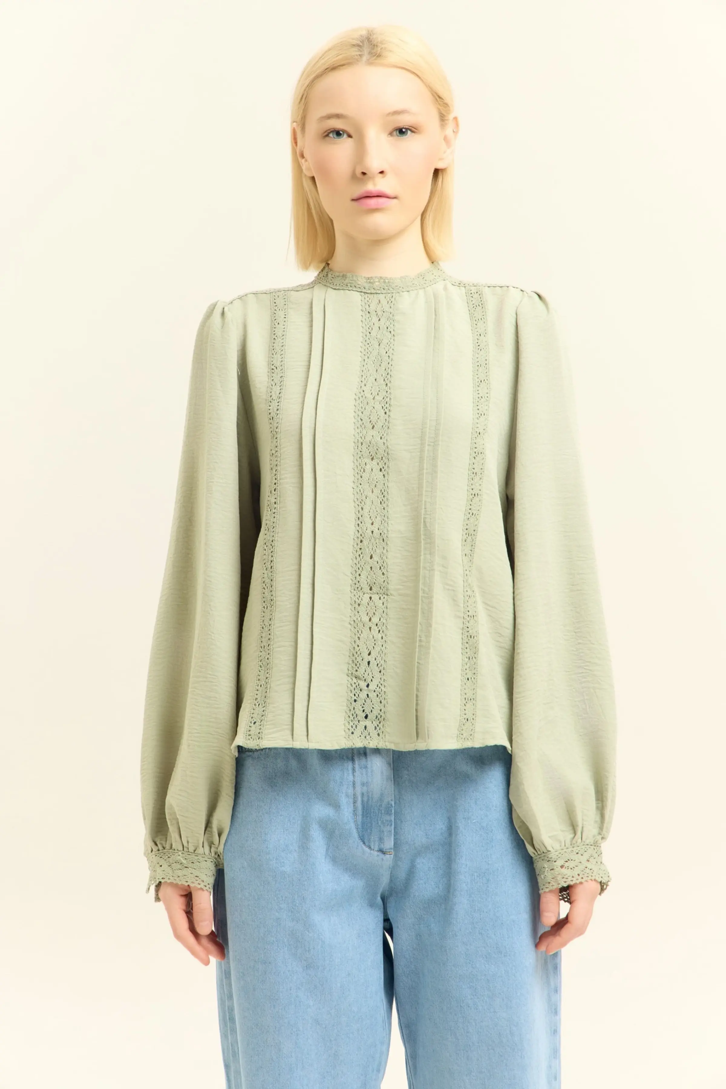 Блузка хаки для женщин 45251-14 28