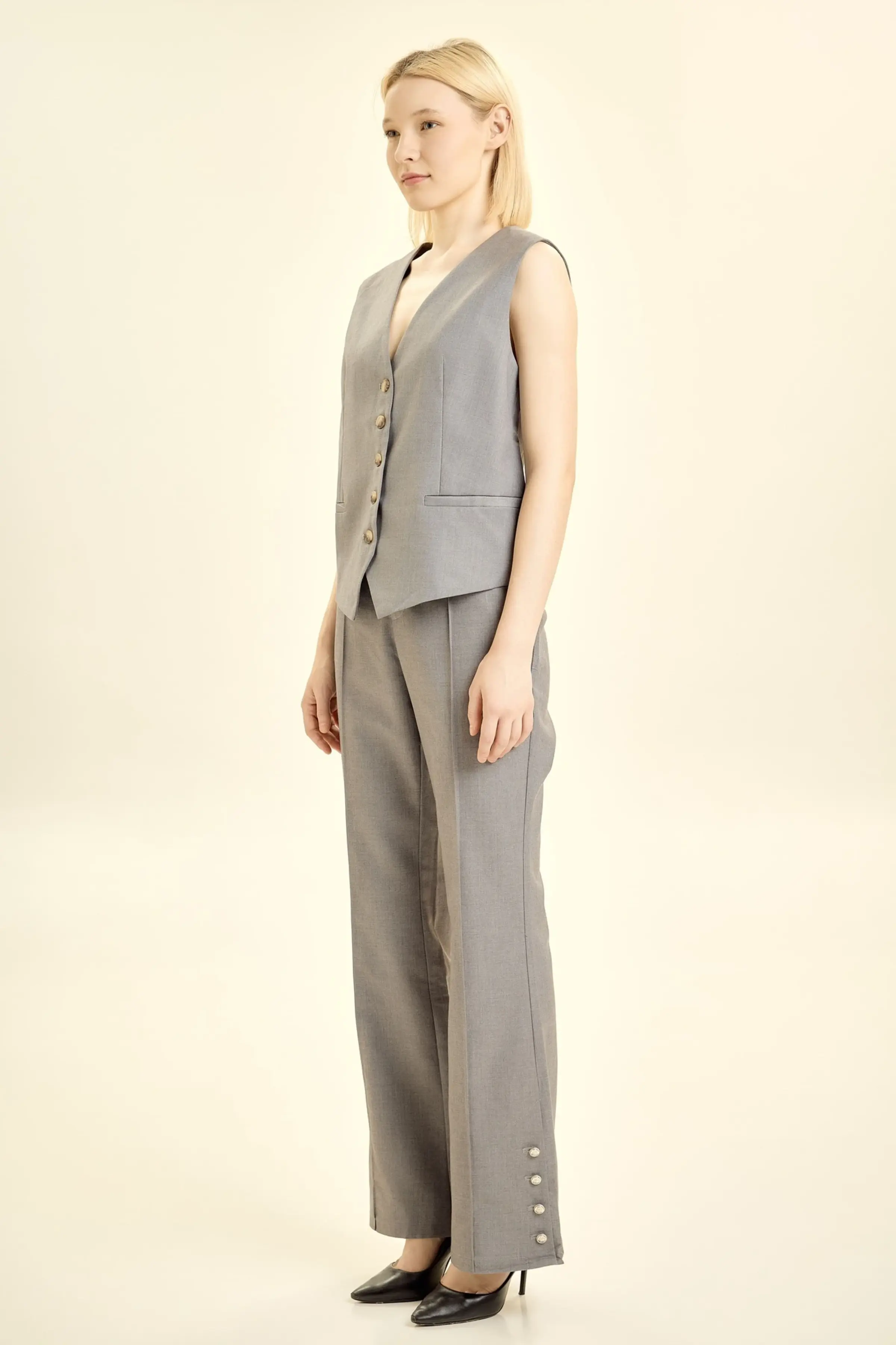 Жилетка серый для женщин 46135-61 68