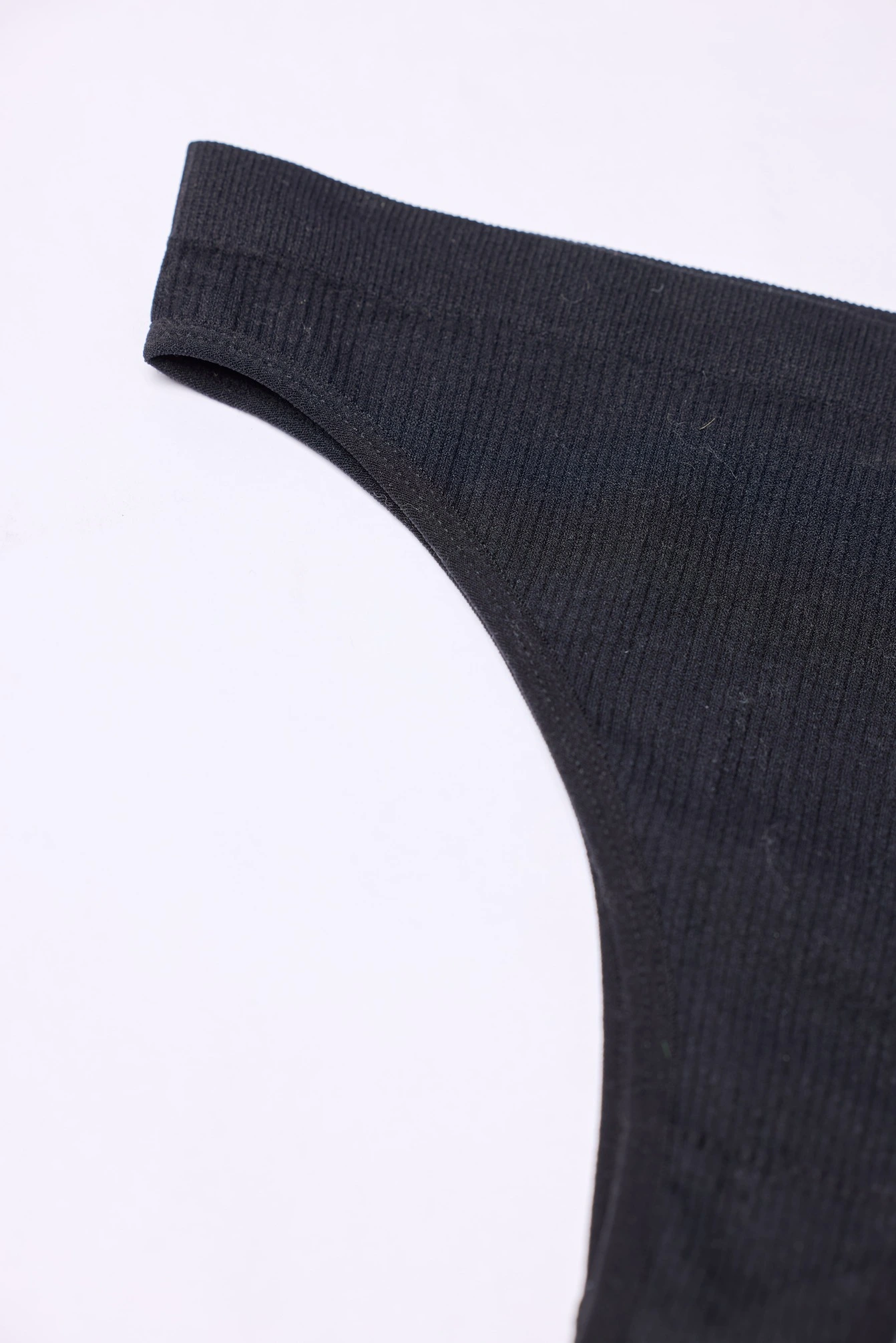 Трусы черный для женщин U-142-1 19