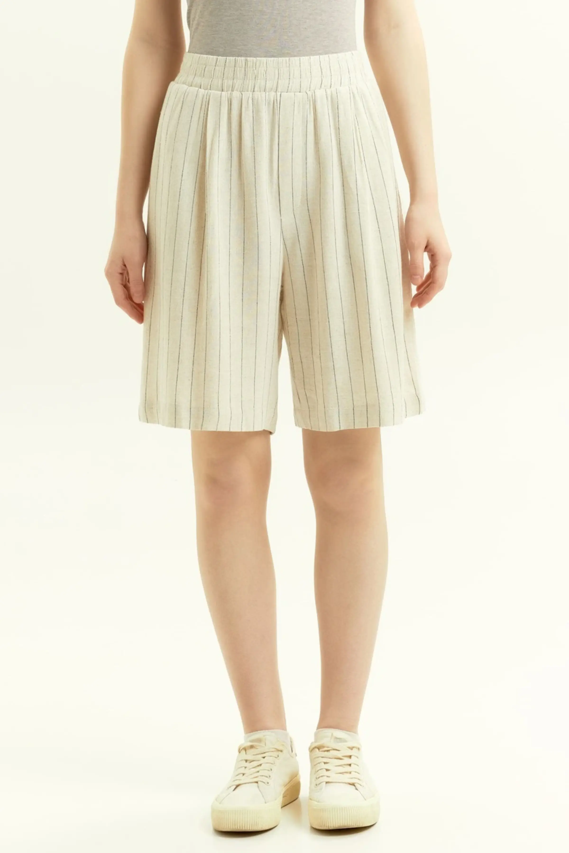 Шорты черно-бежевая полоска для женщин 45294-96 57