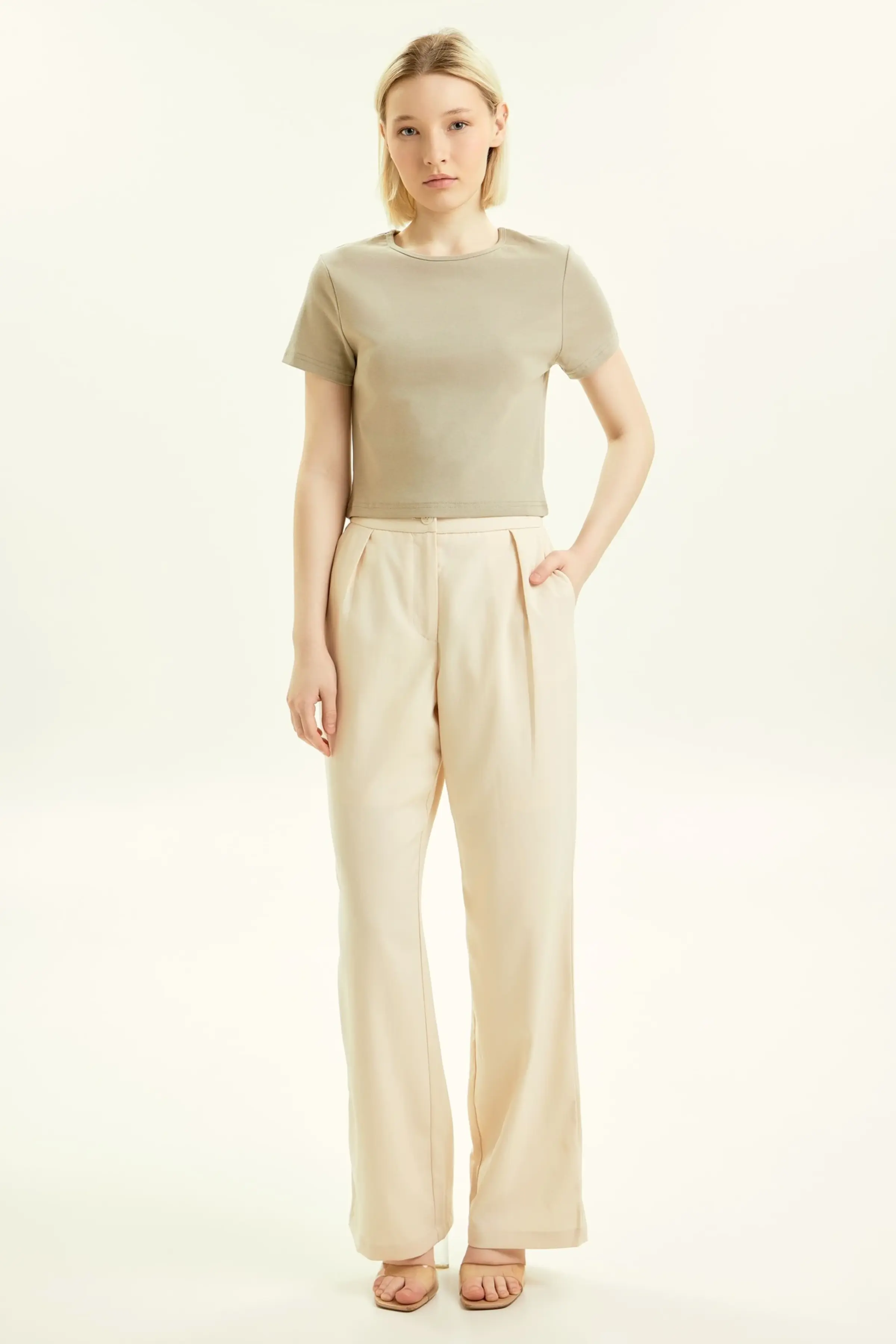 Футболка хаки для женщин 45325-14 67