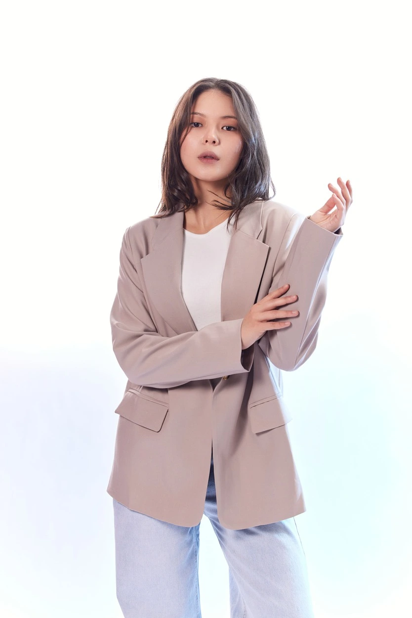 Жакет бежевый для женщин 44165-15 64