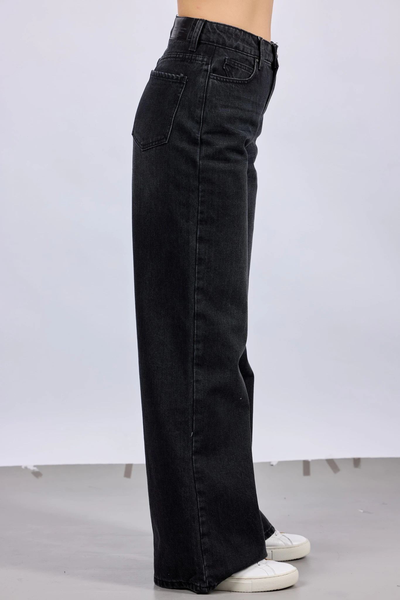 Джинсы черный для женщин 43855-1 74