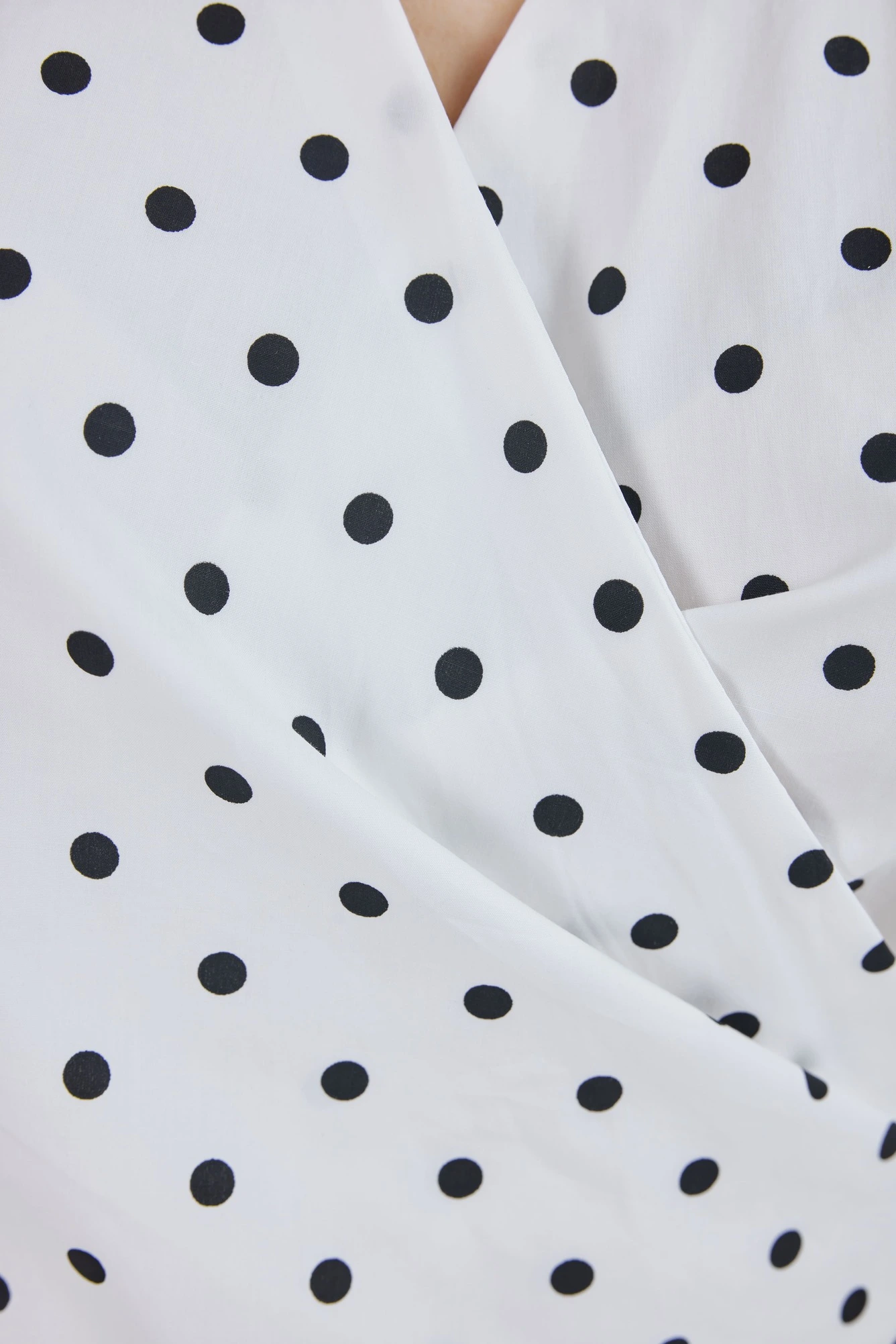 Блузка черный горошек для женщин 41118-60 28