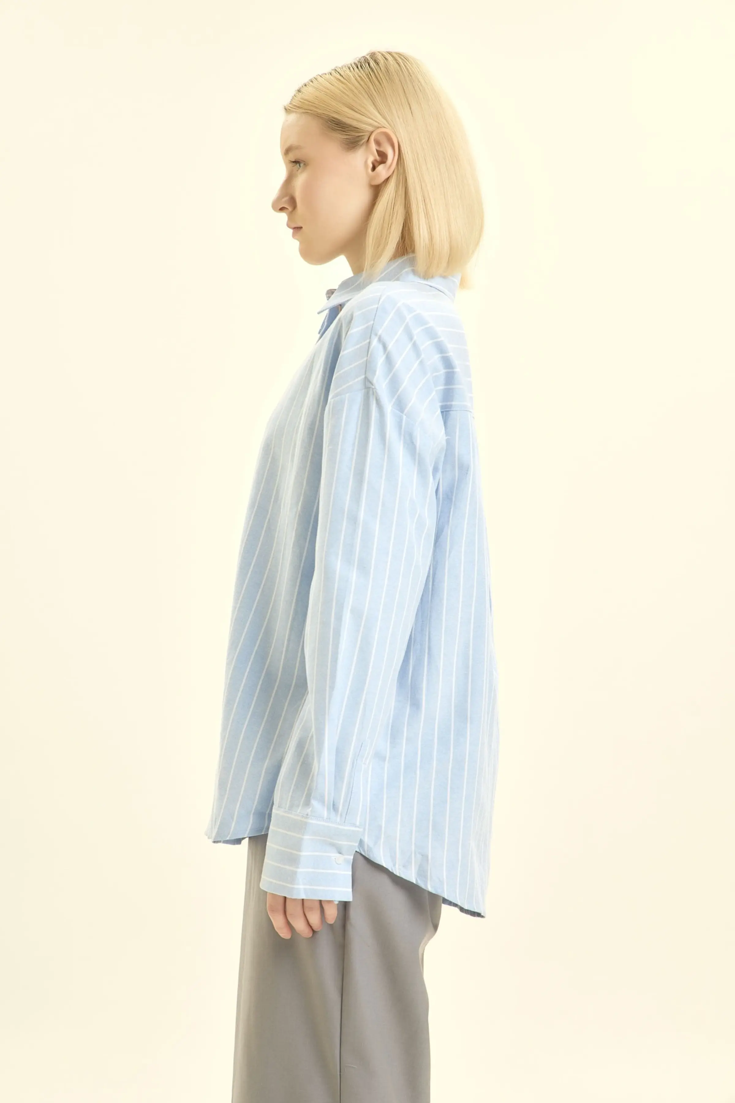 Рубашка бело-голубая полоска для женщин 46303-47 66