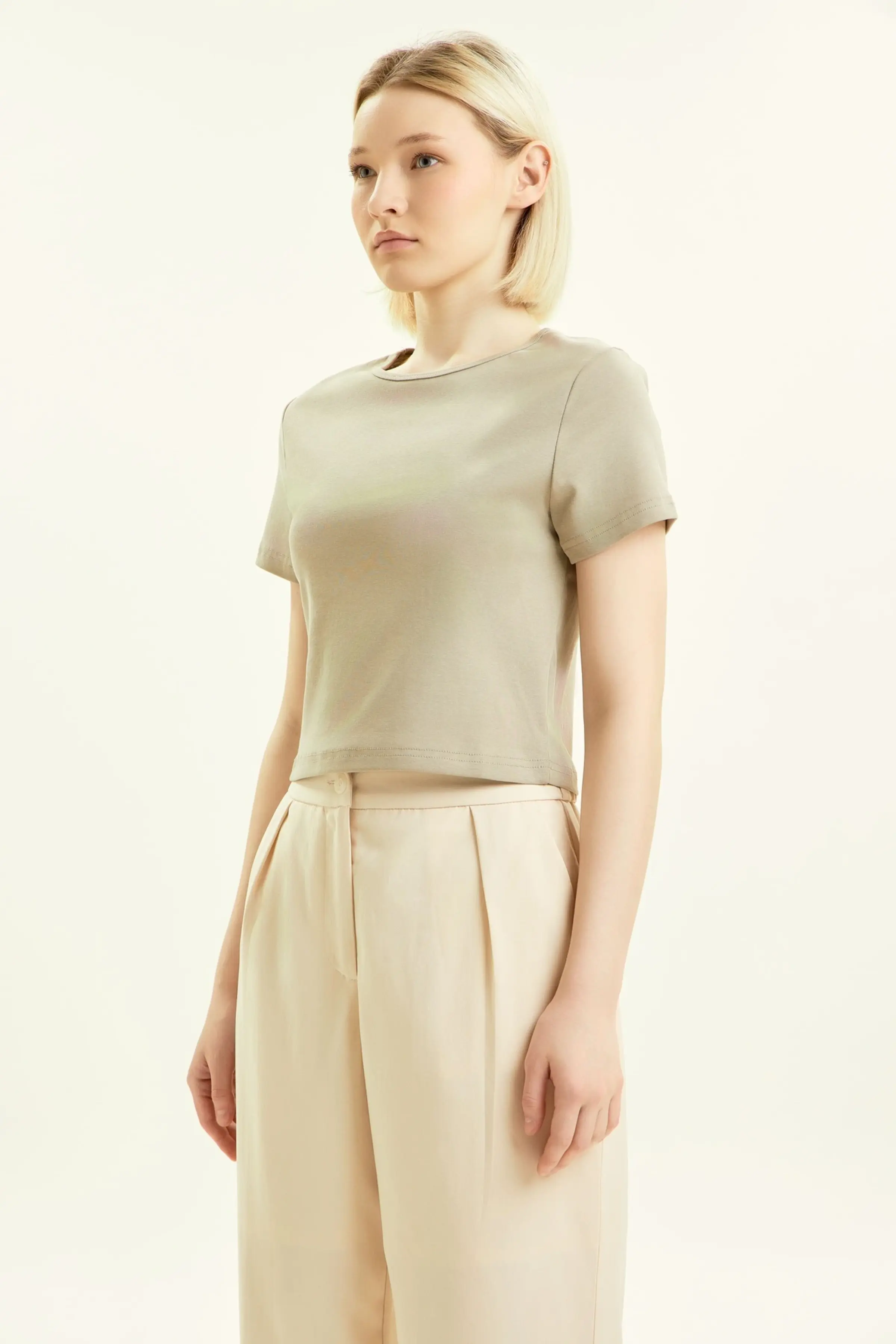 Футболка хаки для женщин 45325-14 67