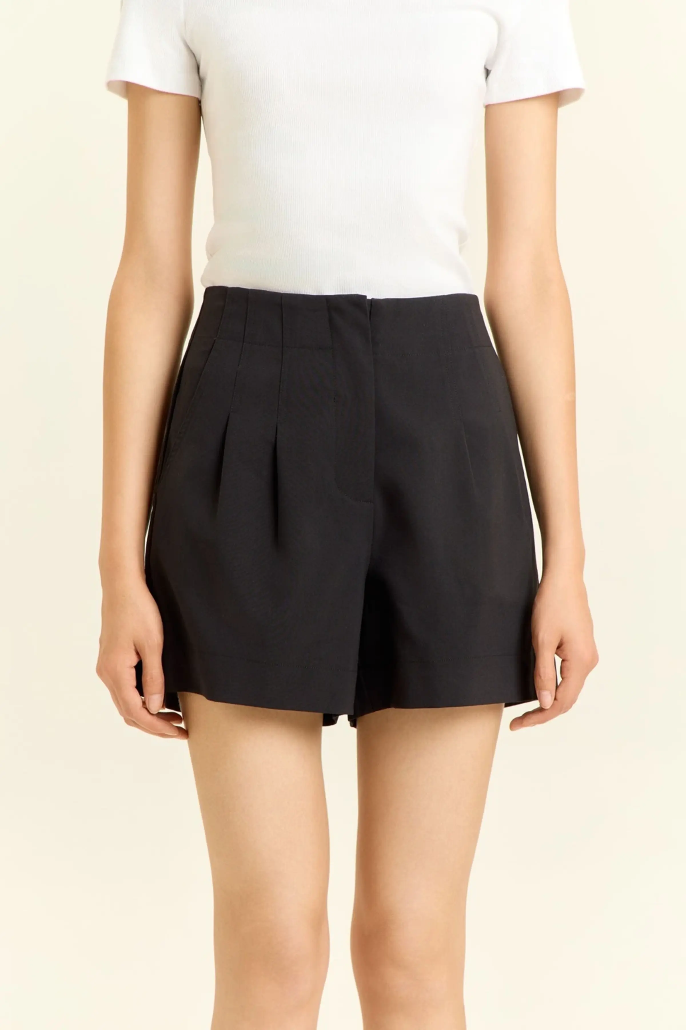 Шорты черный для женщин 45296-1 57