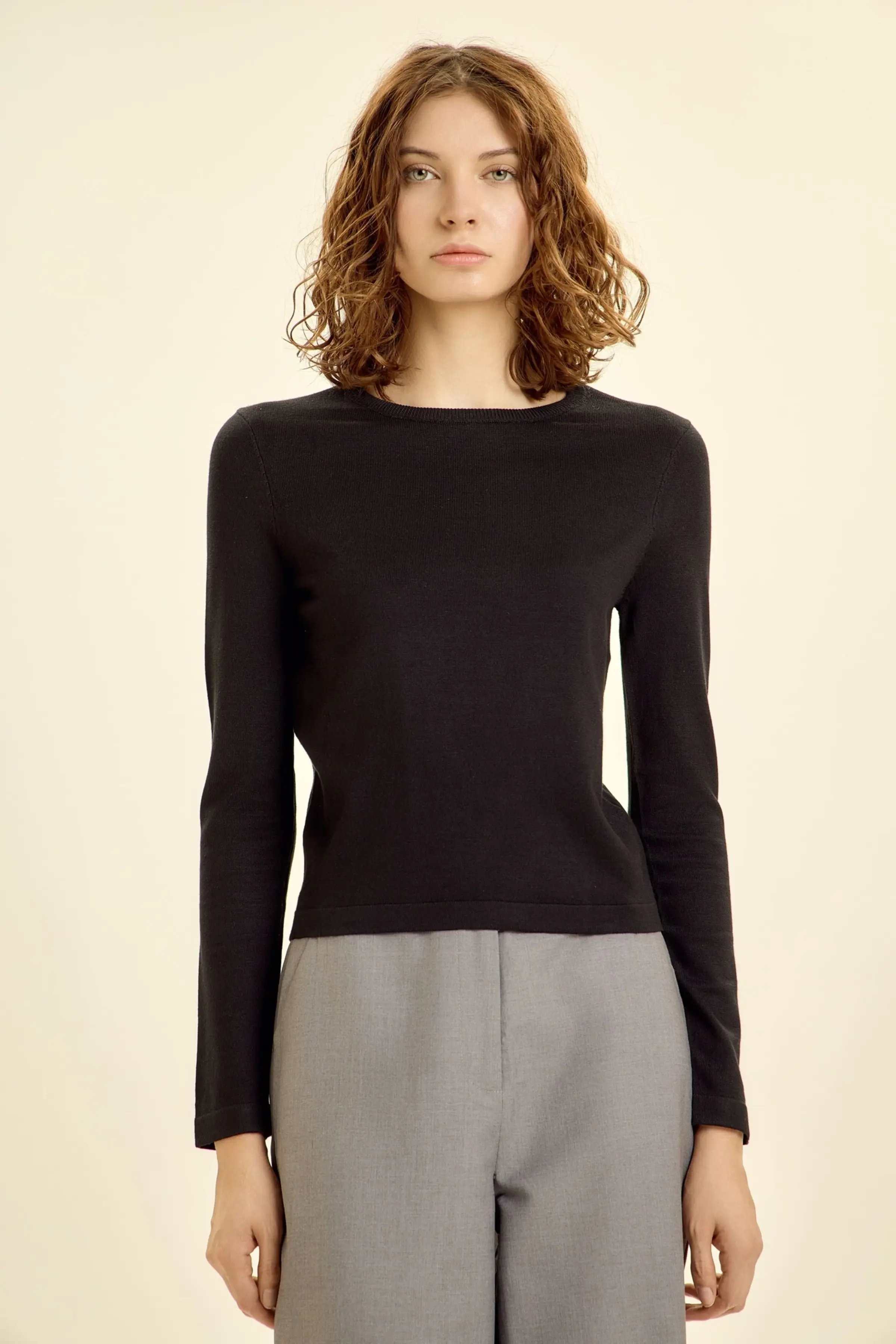 Джемпер черный для женщин 46129-1 60