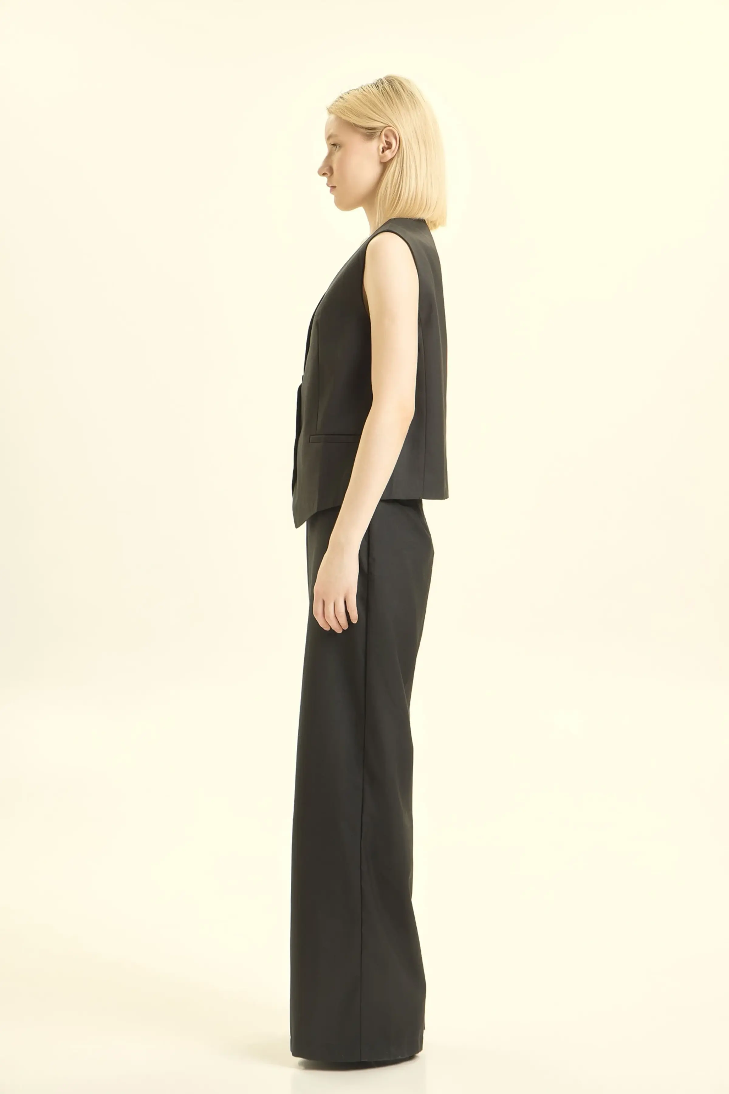 Жилетка черный для женщин 46135-1 68