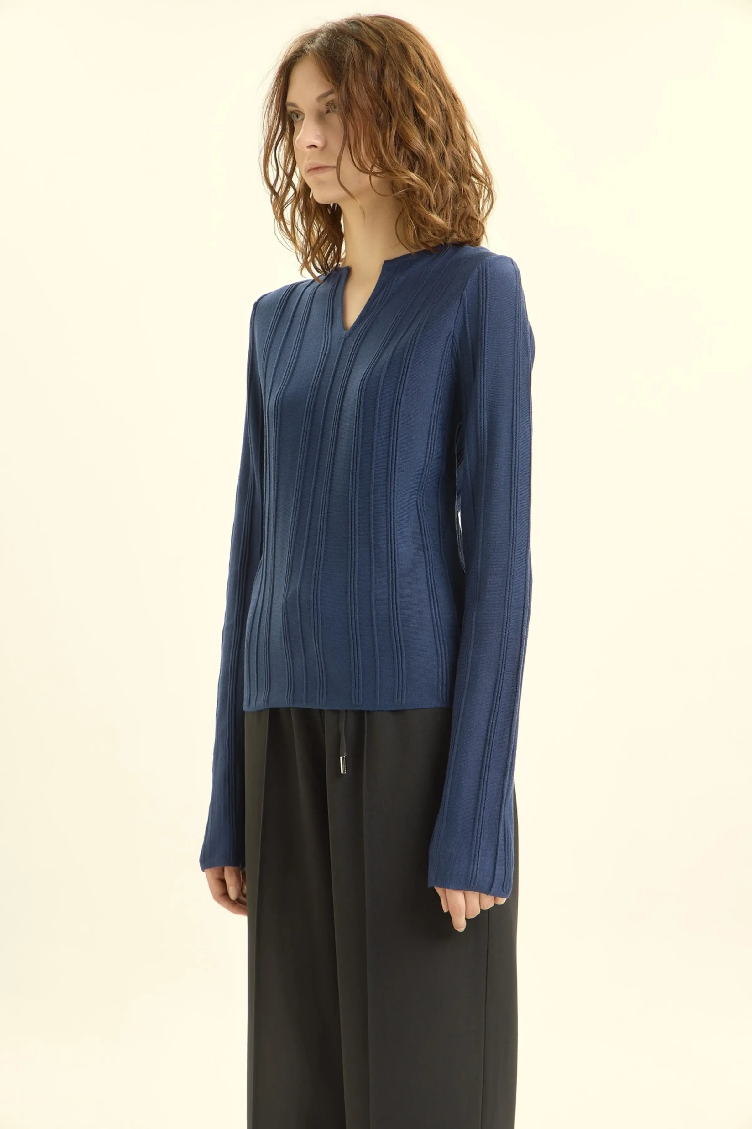 Джемпер синий для женщин 46169-65 60