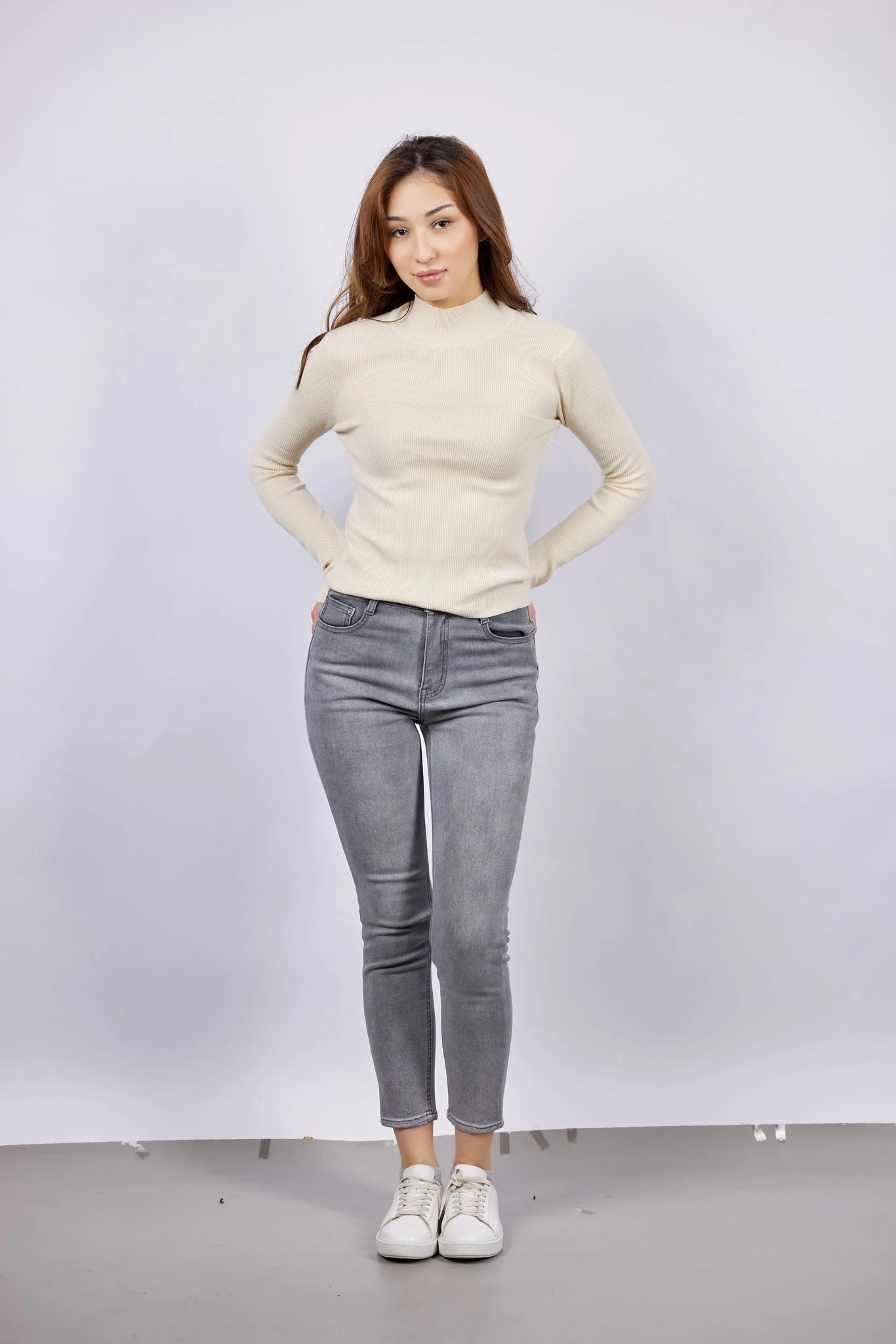 Джинсы серый для женщин 43245-61 74