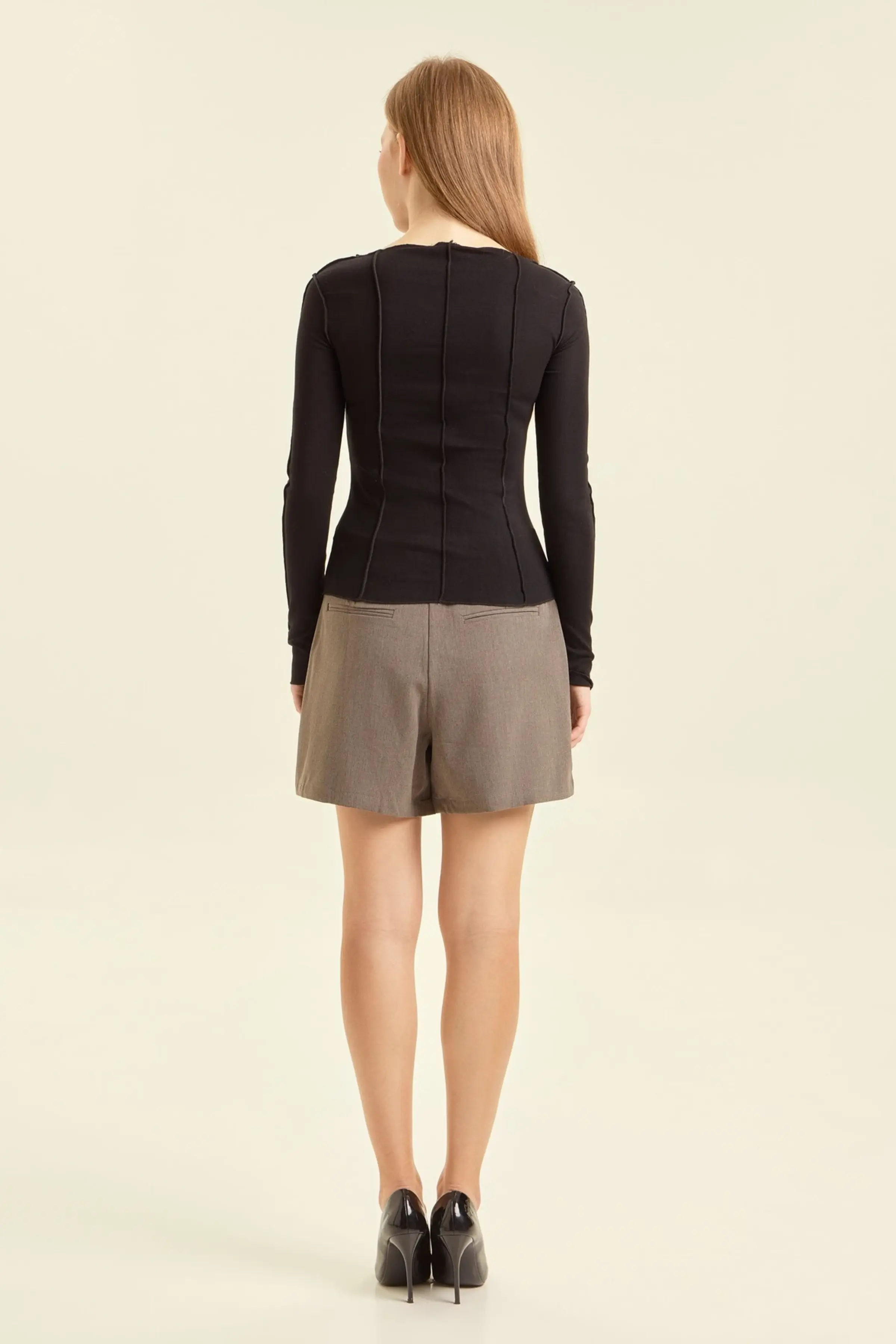 Лонгслив черный для женщин 47247-1 59