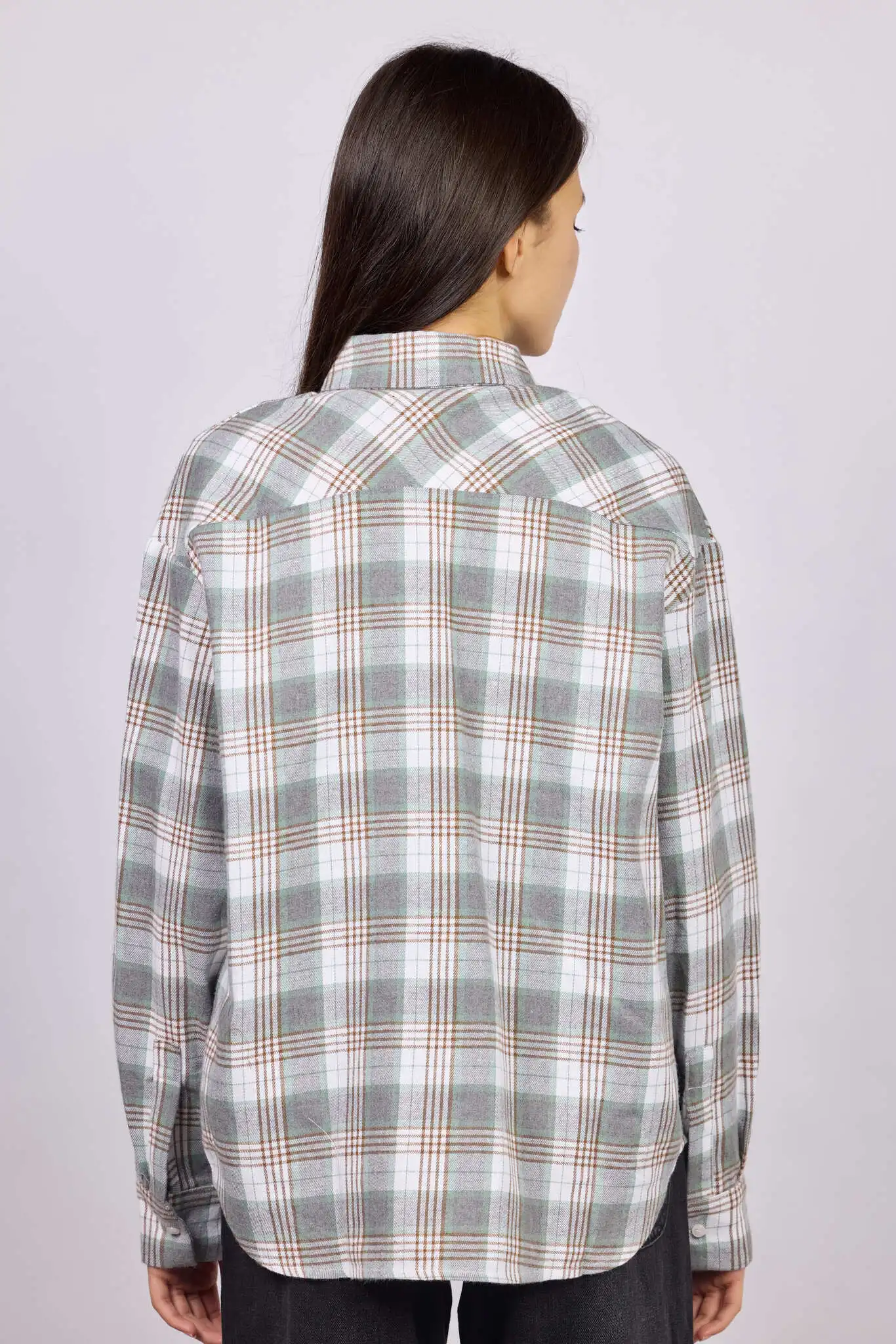 Рубашка зеленая клетка для женщин 42249-54 66