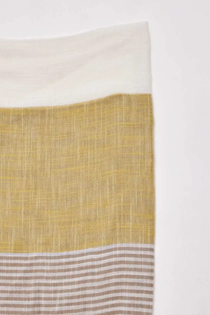 Шарф серо-желтый для женщин 853/772/N-047-262 27