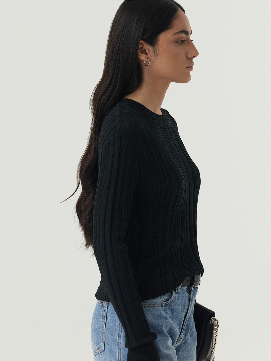 Джемпер черный для женщин 48126-1 60