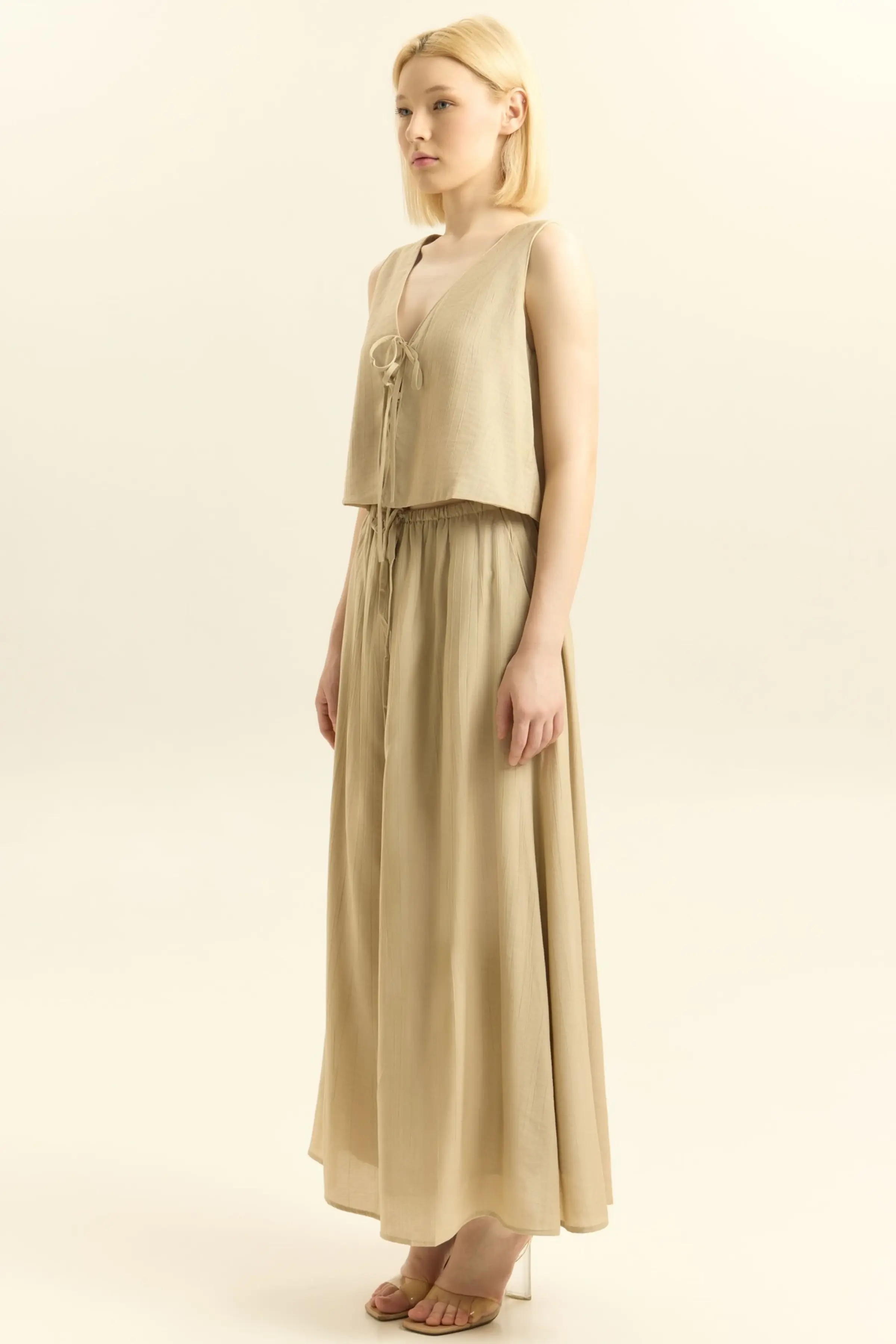 Жилетка бежевый для женщин 45214-15 68