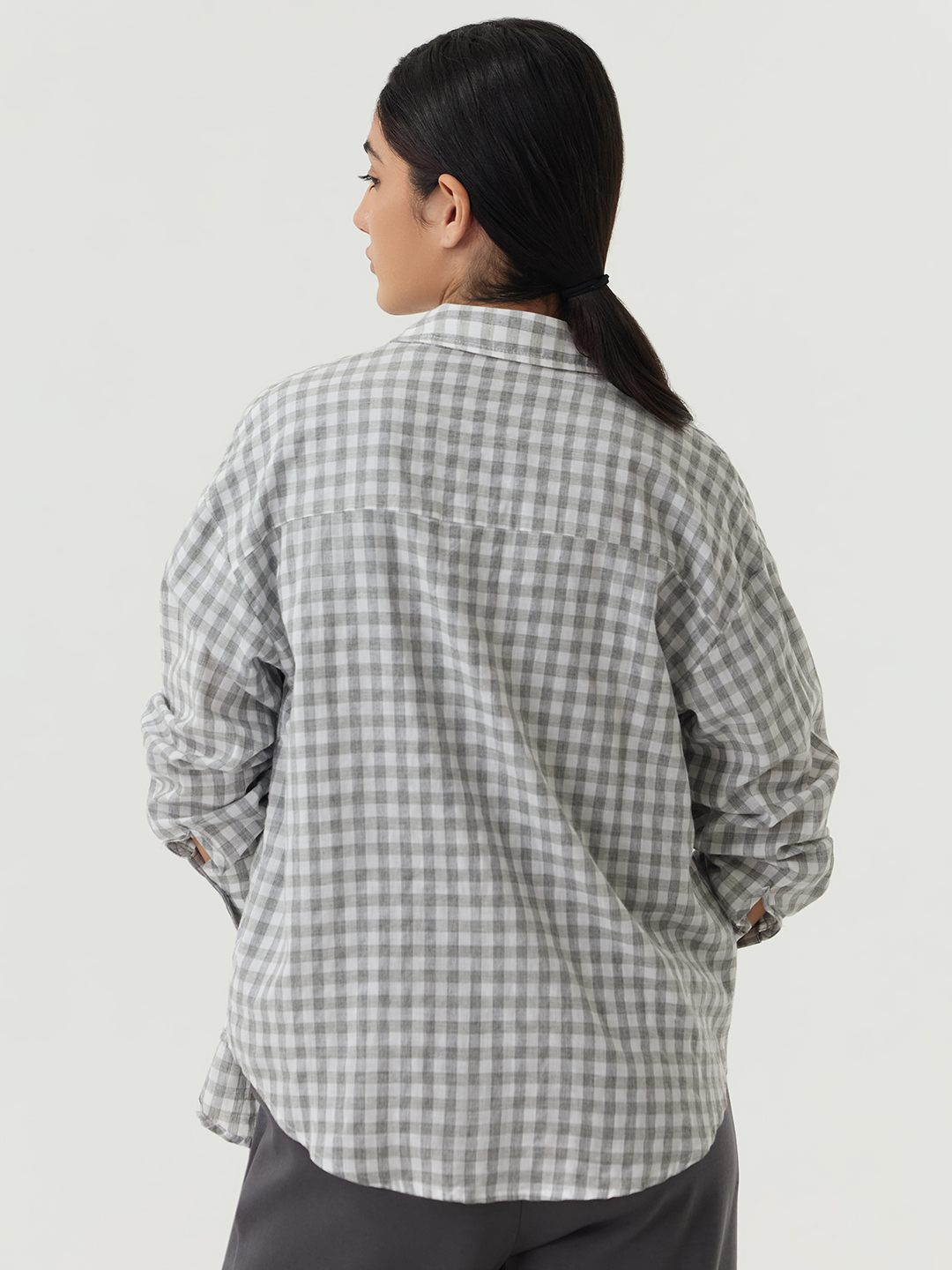 Рубашка серая клетка для женщин 48292-70 66