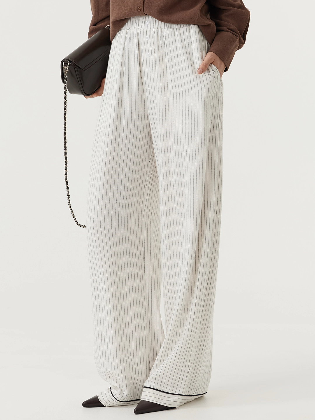 Брюки бело-черная полоска для женщин 48347-46 71