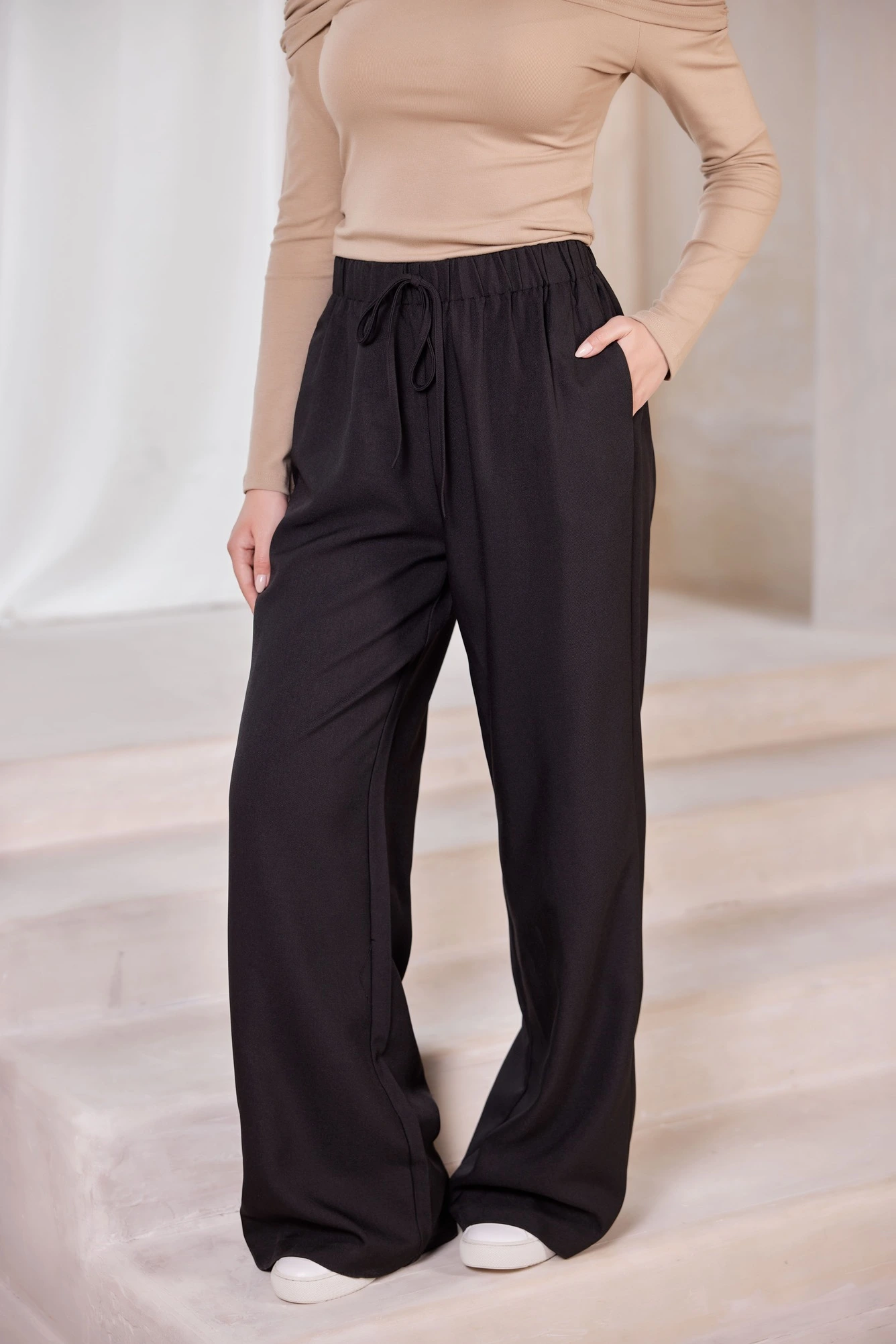 Брюки черный для женщин 42272-1 71