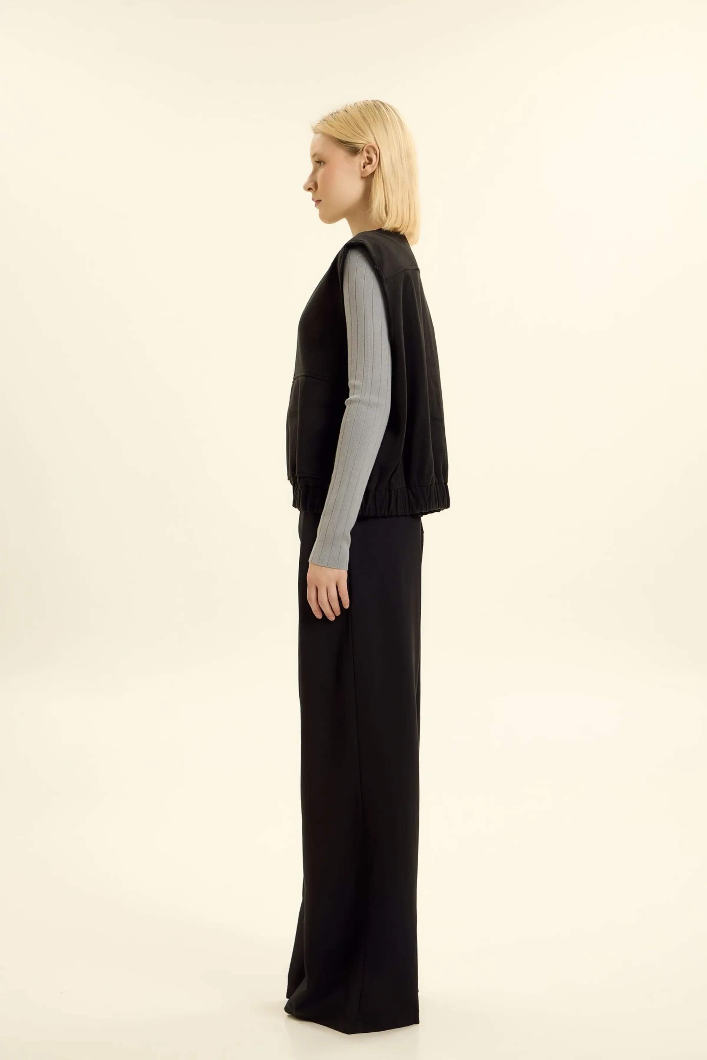 Жилетка черный для женщин 46259-1 58