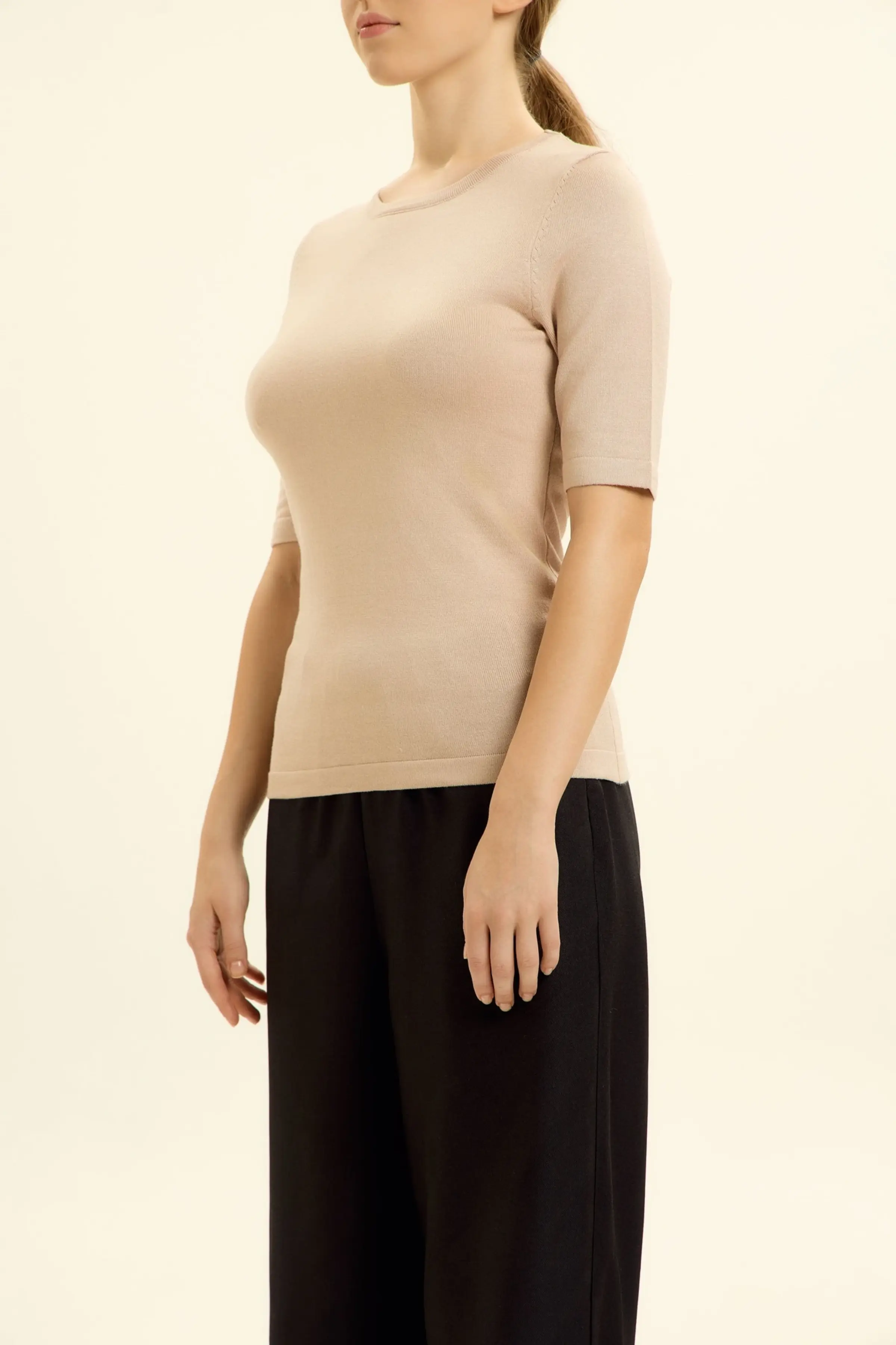 Джемпер бежевый для женщин 46109-15 60