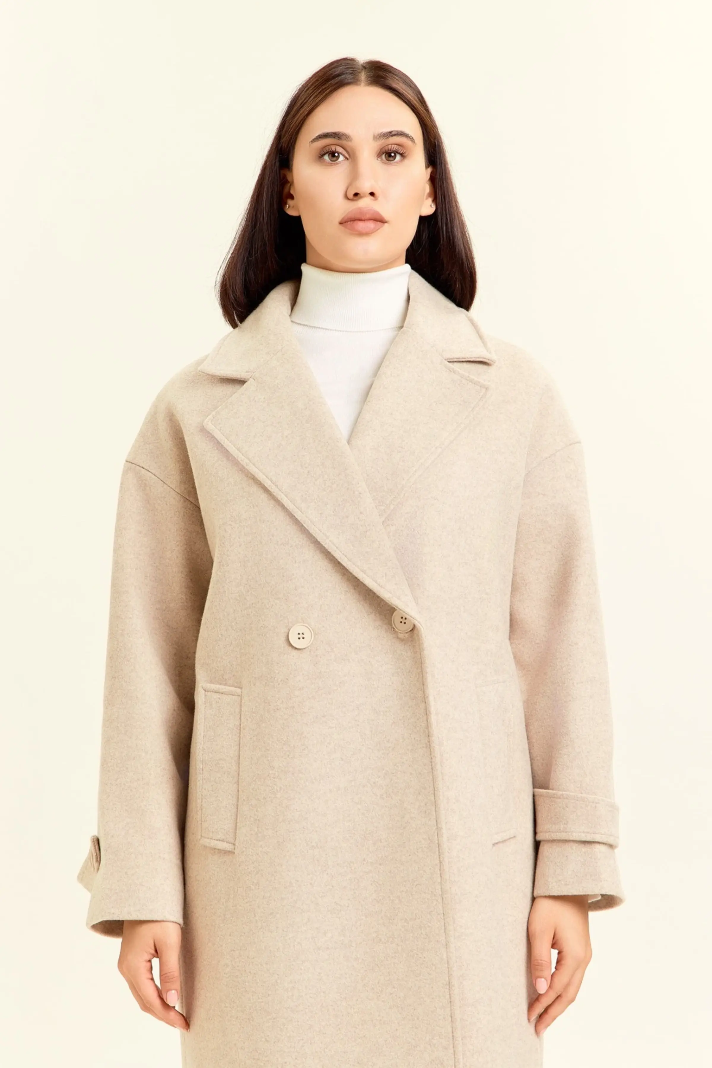 Пальто бежевый для женщин 47112-15 53