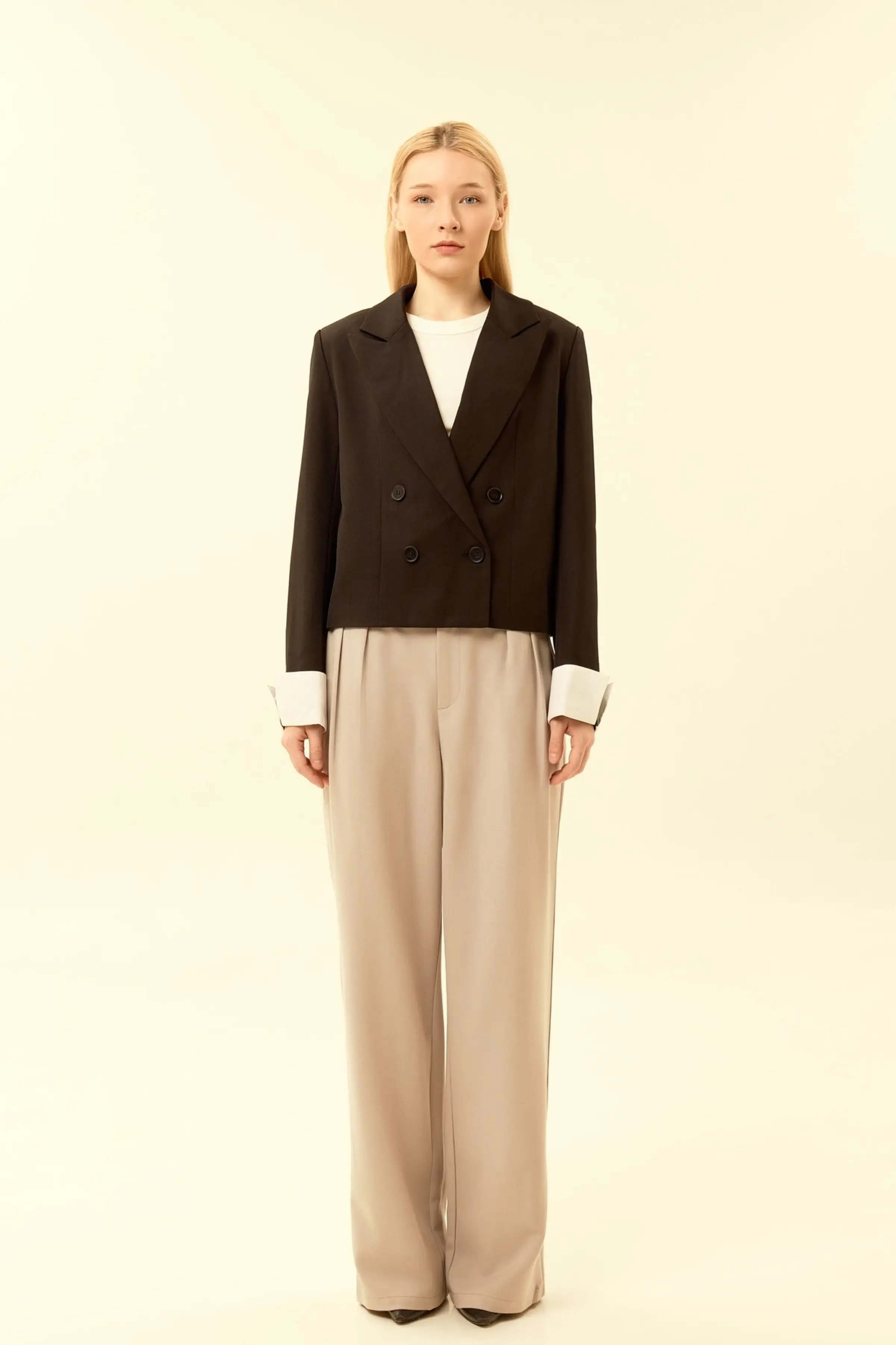 Жакет черный для женщин 46114-1 64