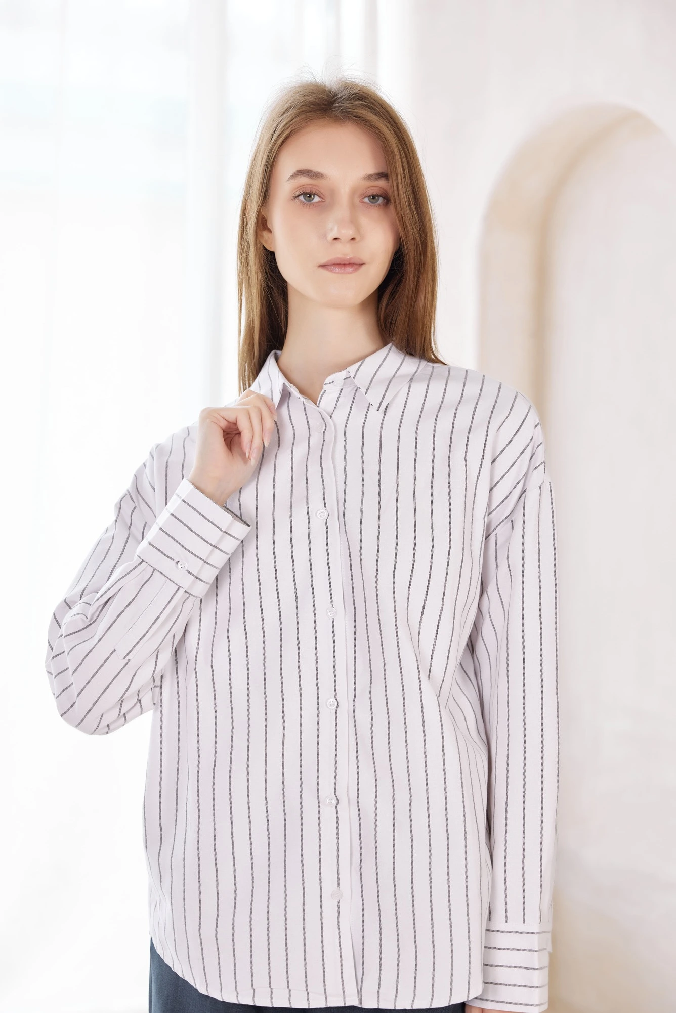 Рубашка бело-черная полоска для женщин 42254-46 66
