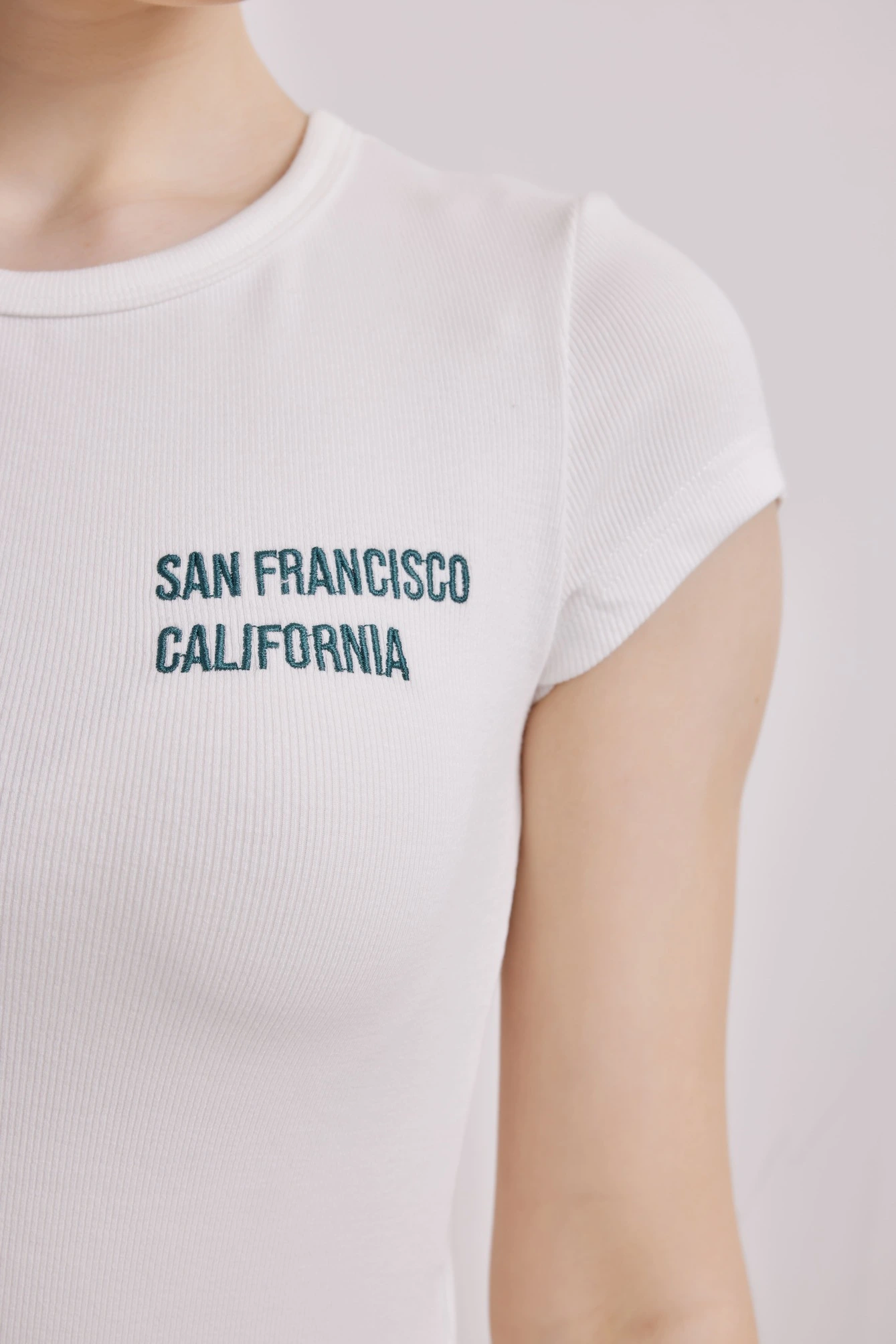 Футболка белый для женщин 40307-4 67