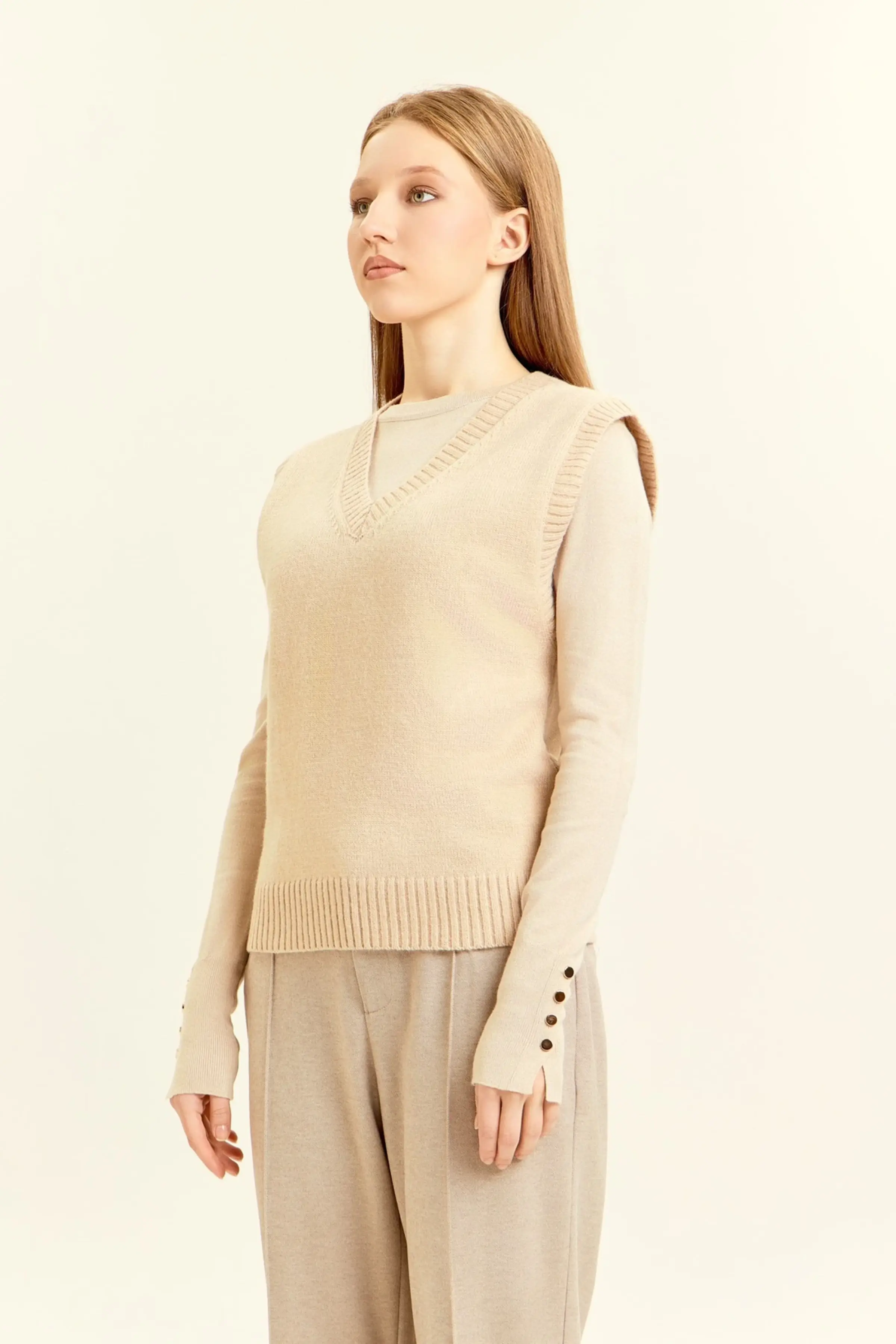 Жилетка айвори для женщин 47145-234 68