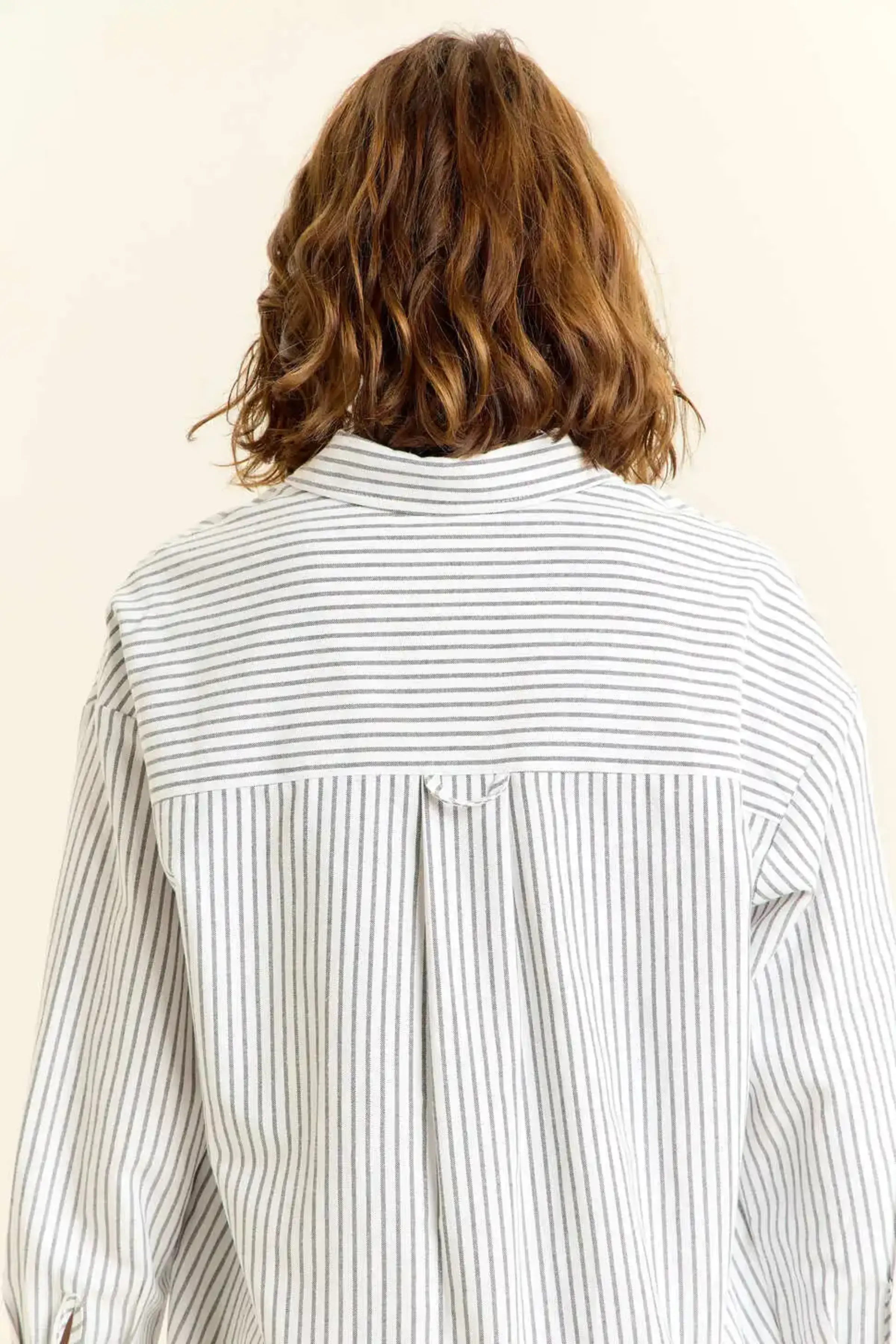 Рубашка бело-черная полоска для женщин 45243-46 66