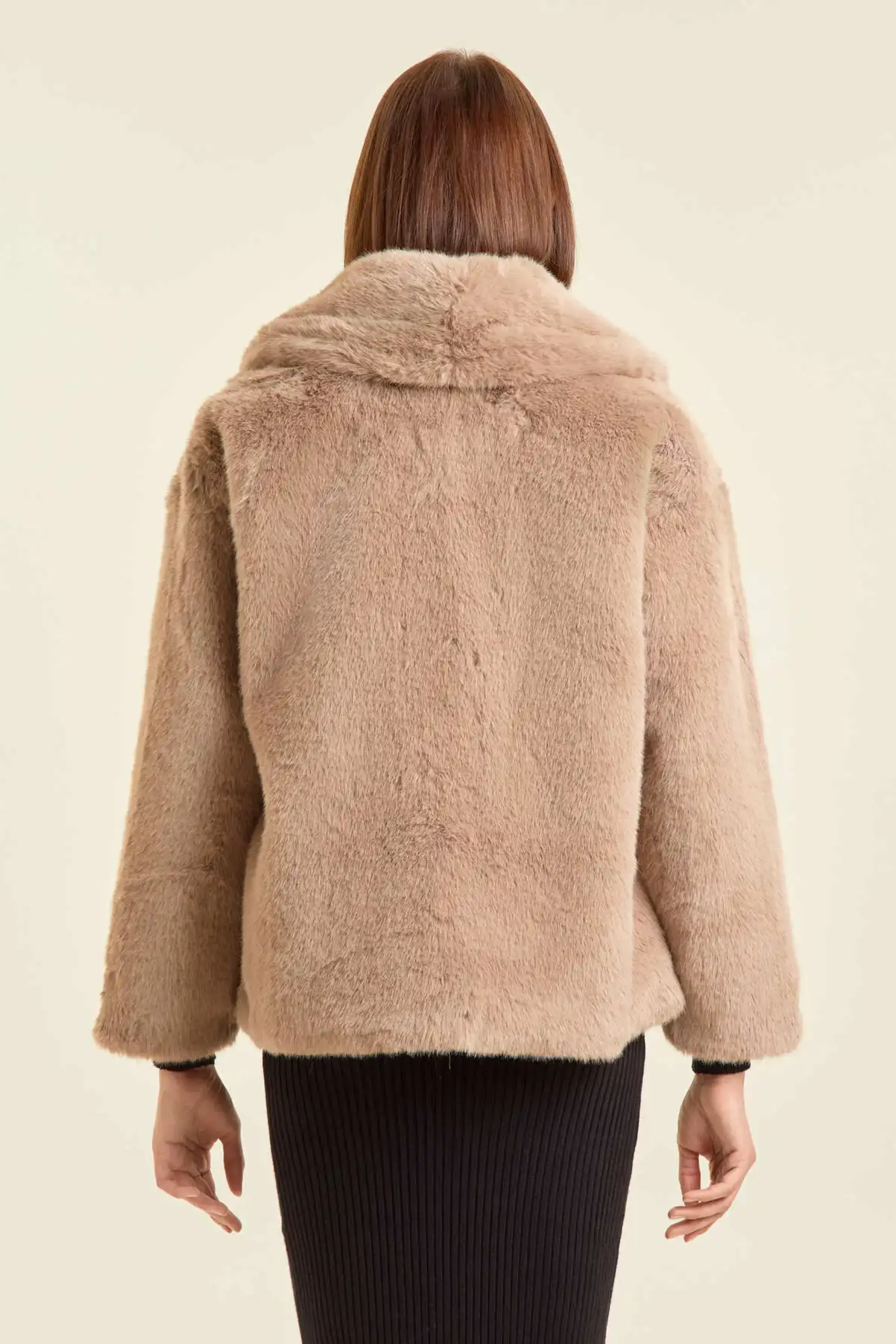 Пальто коричневый для женщин 47102-13 53