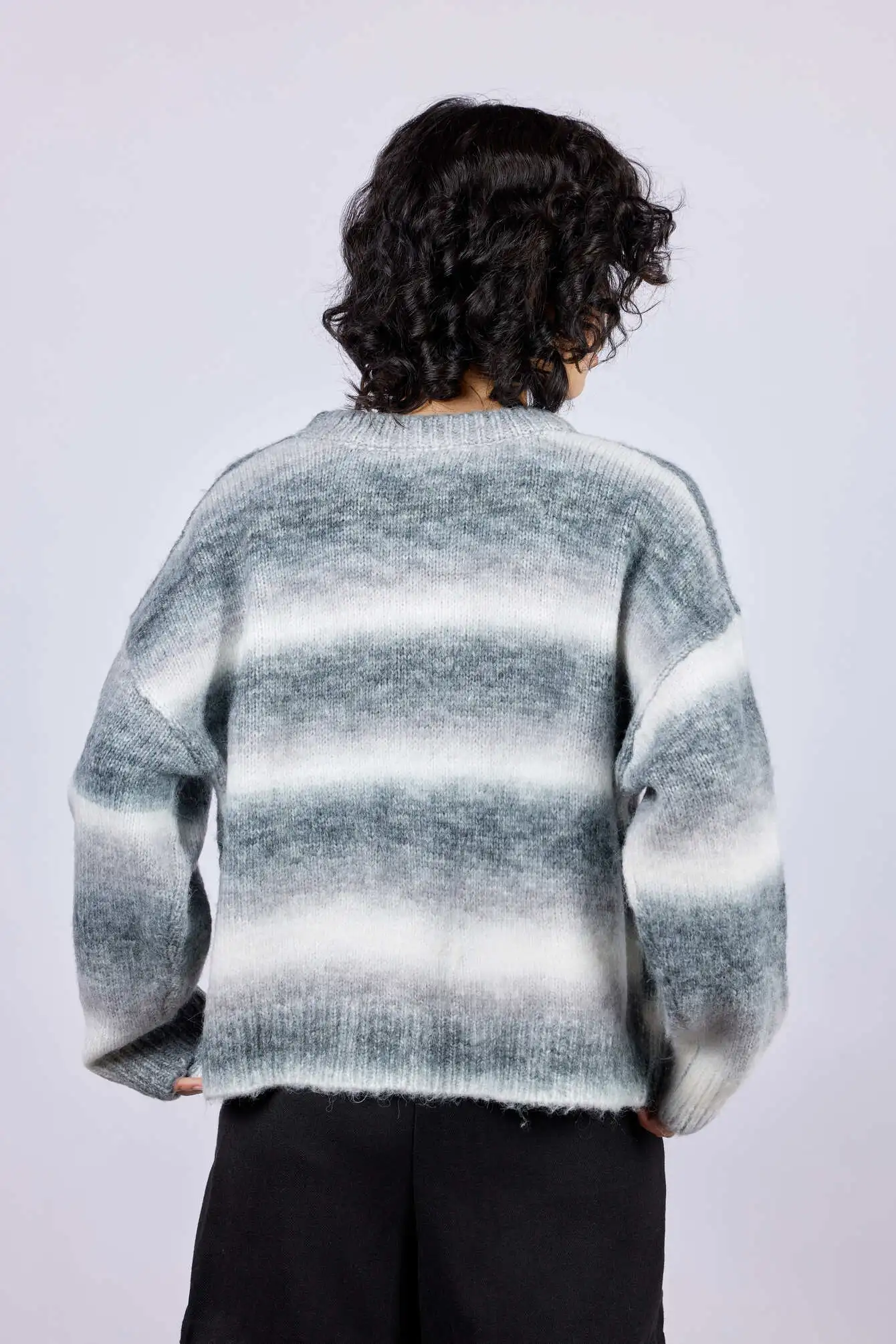 Свитер серый для женщин 43239-61 65