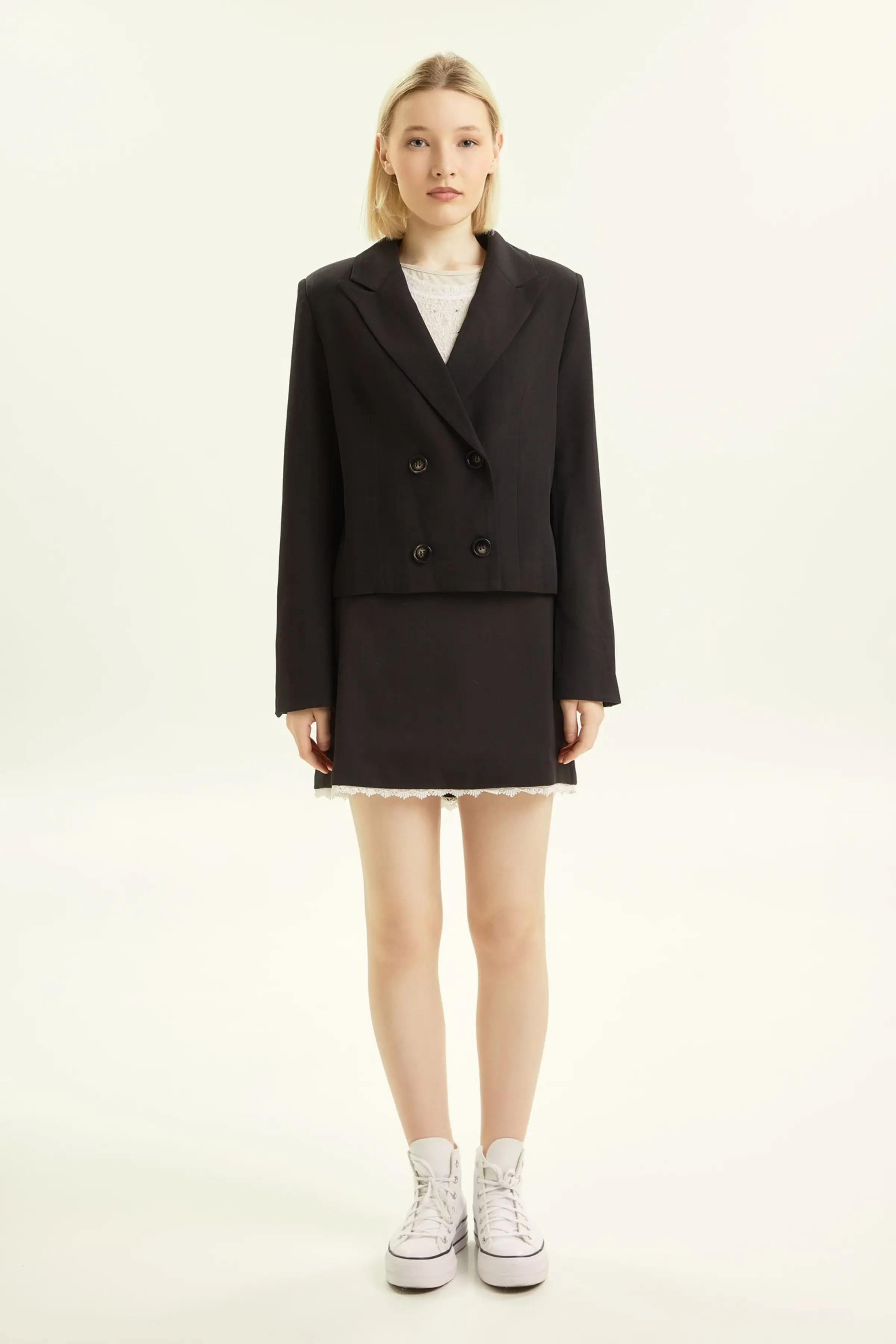 Жакет черный для женщин 44289-1 64