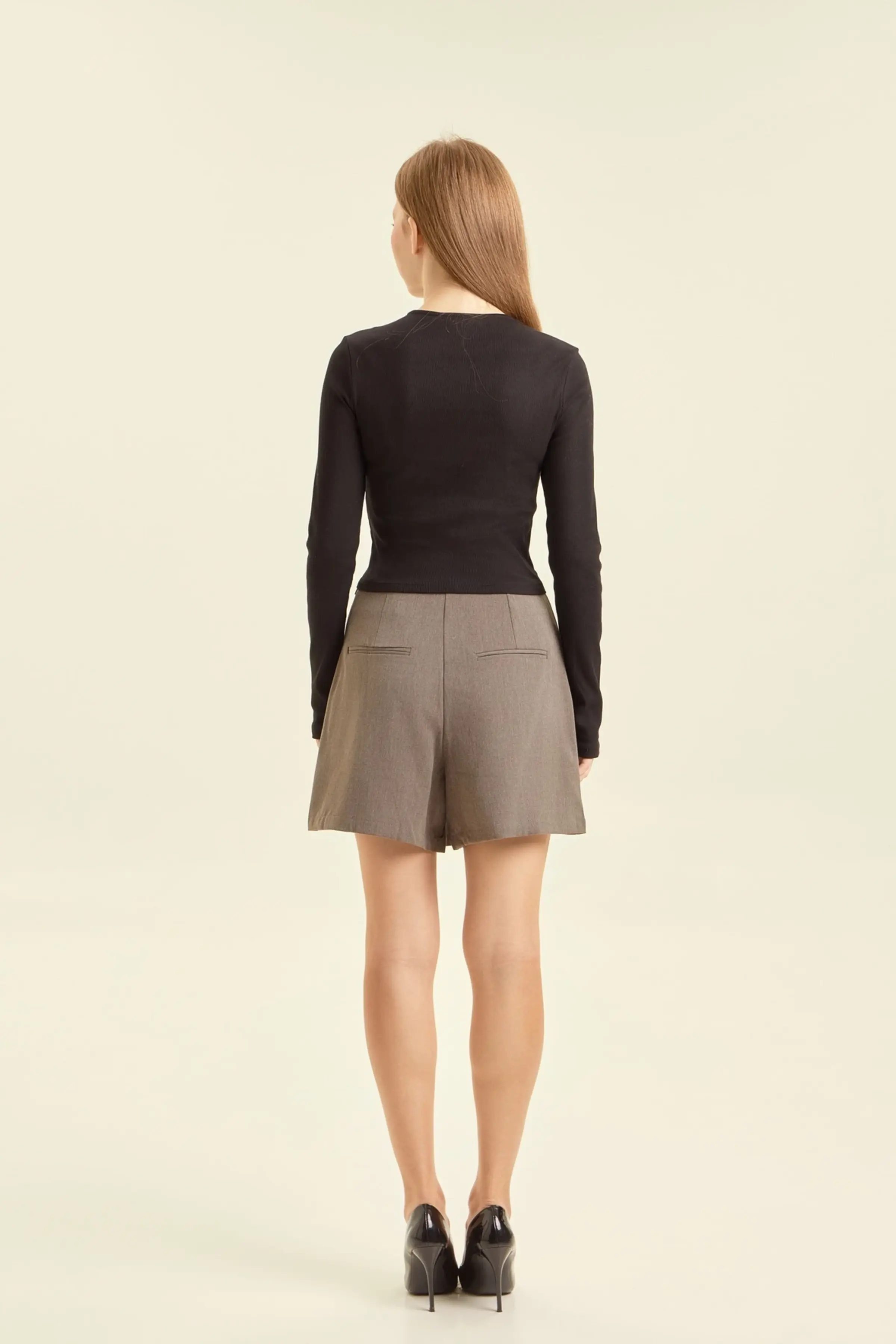 Лонгслив черный для женщин 47152-1 59