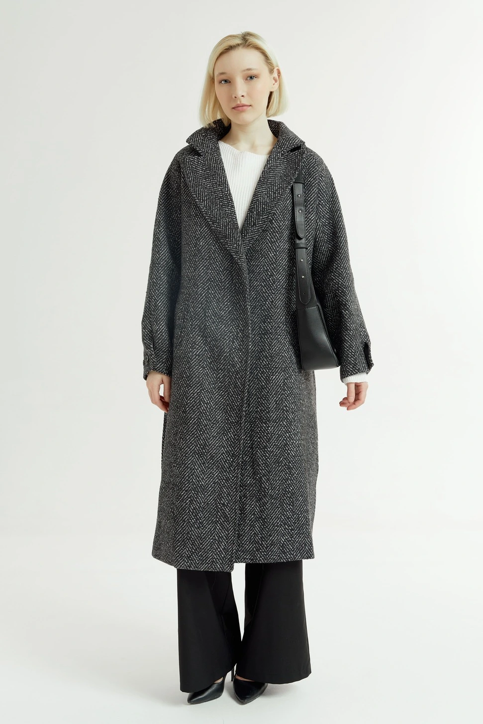 Пальто черно-белая полоска для женщин 43419-75 53