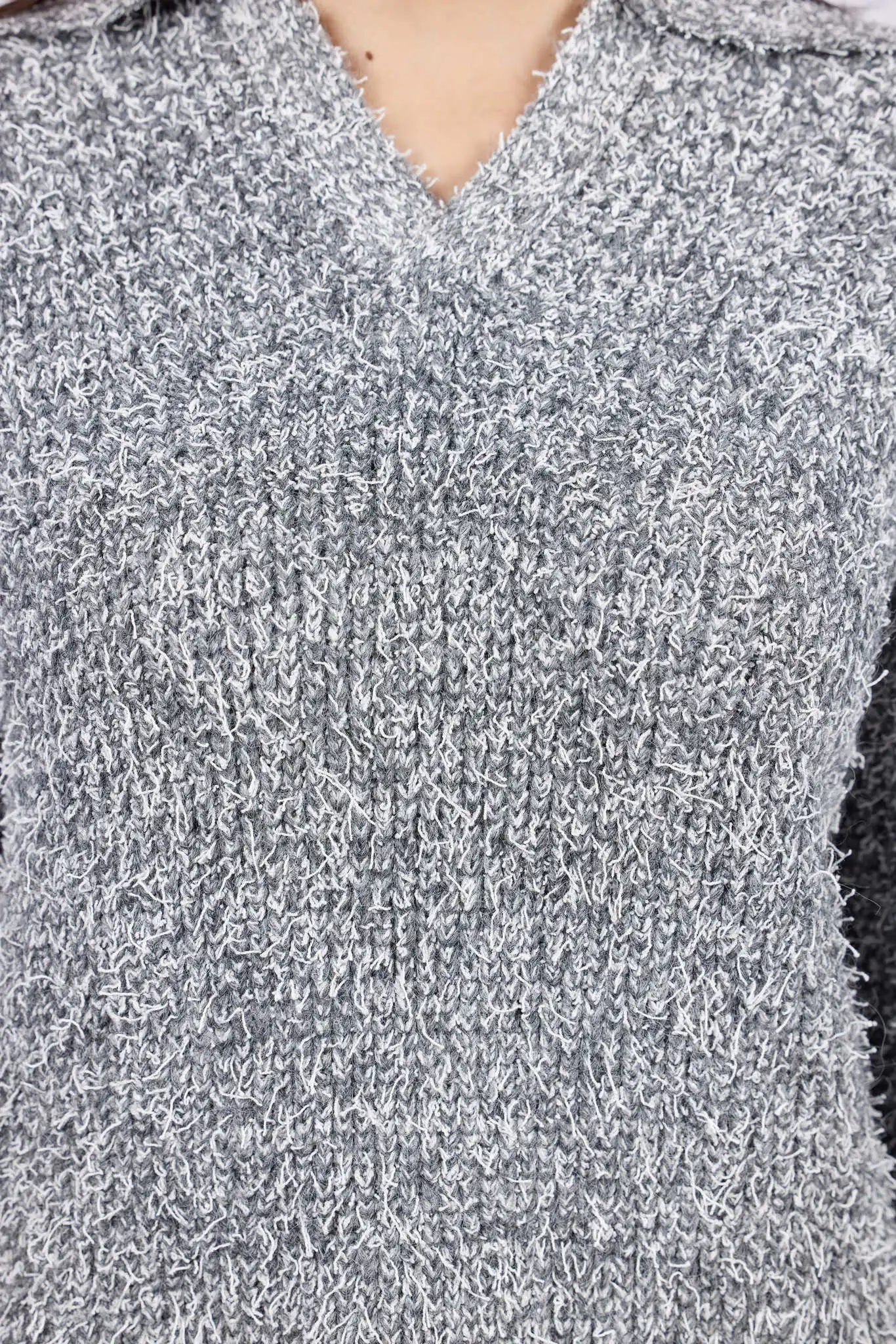 Свитер темно-серый для женщин 43242-12 65