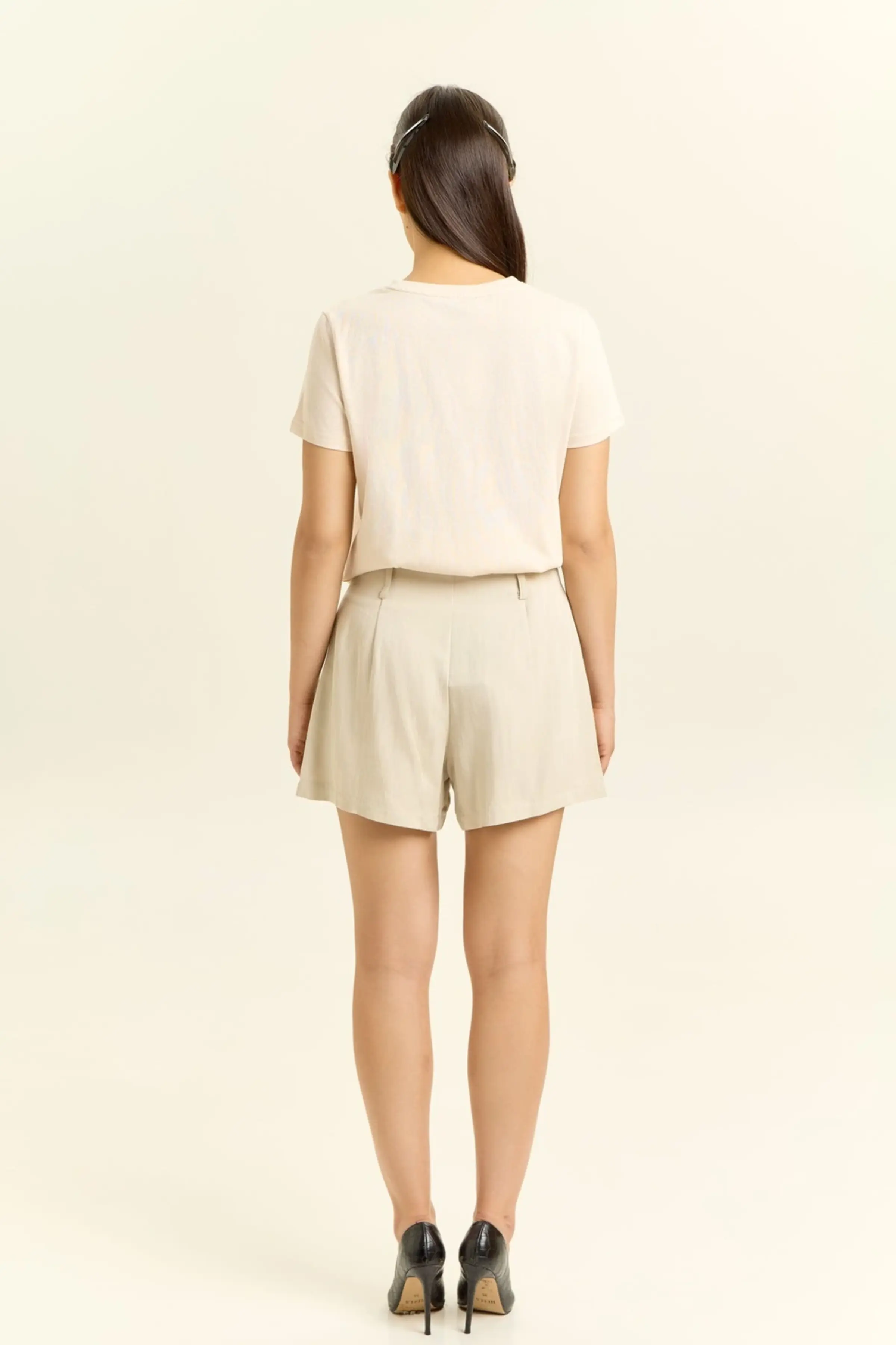 Шорты бежевый для женщин 45295-15 57