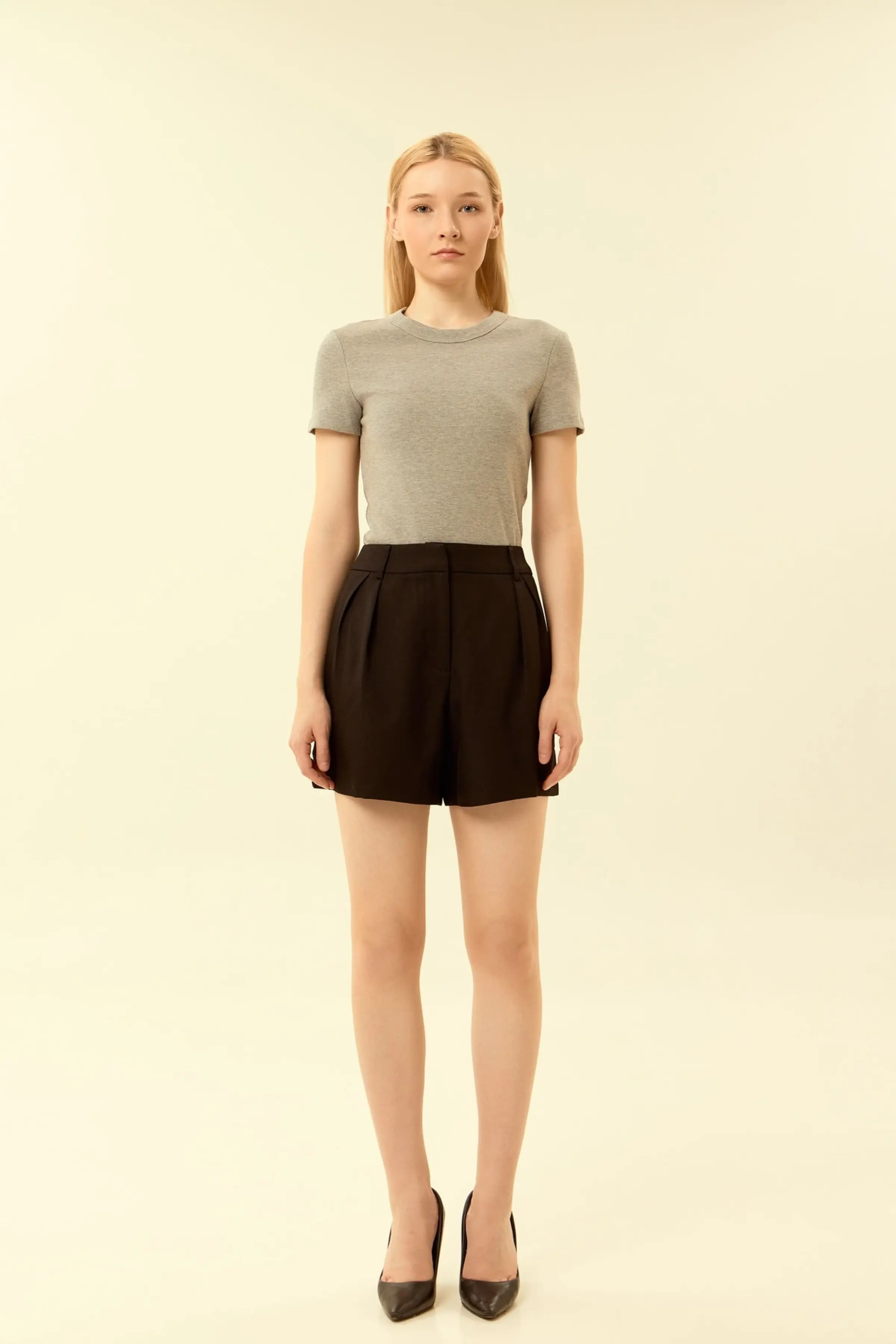 Шорты черный для женщин 46113-1 57