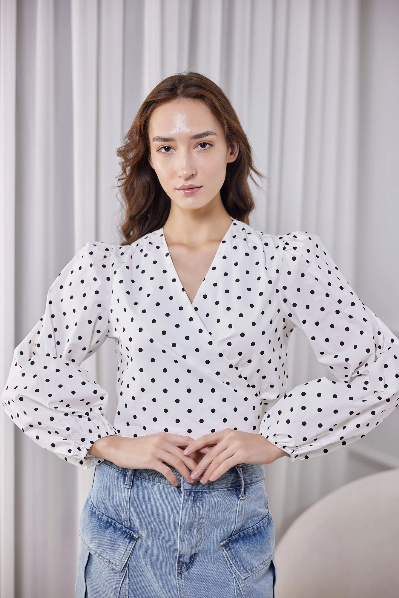 Блузка черный горошек для женщин 41118-60 28