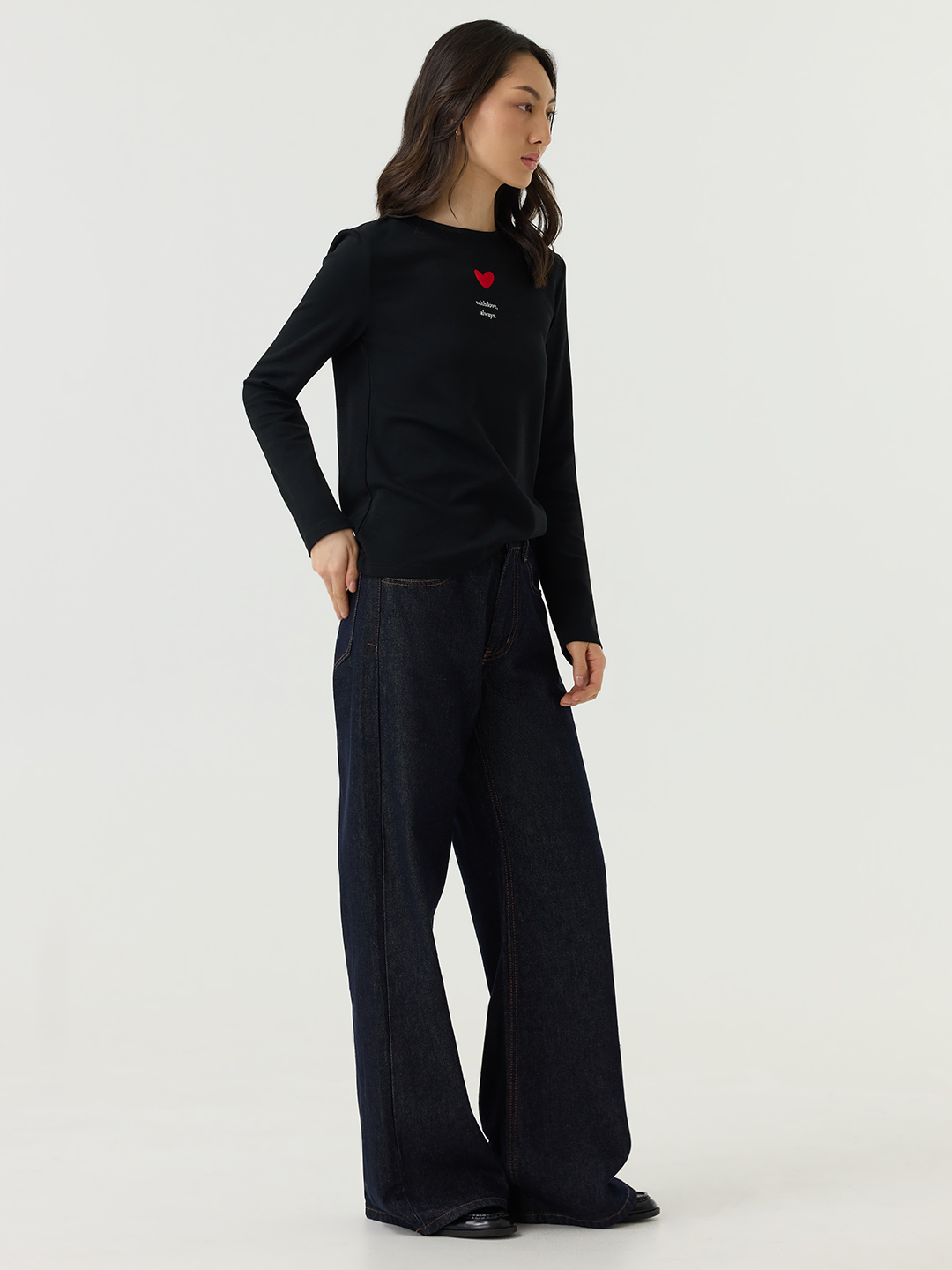 Лонгслив черный для женщин 48264-1 59