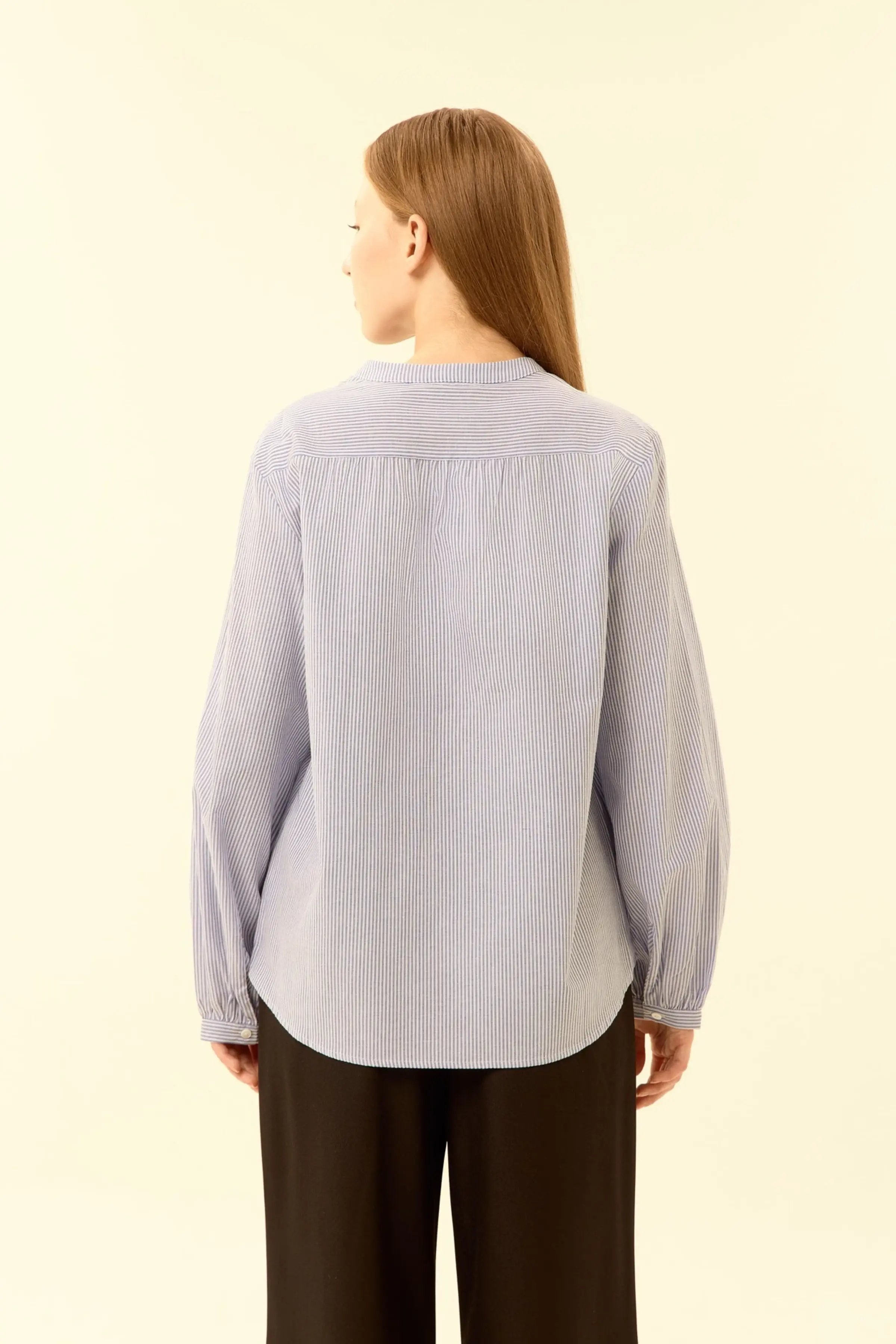 Блузка бело-синяя полоска для женщин 46251-48 28